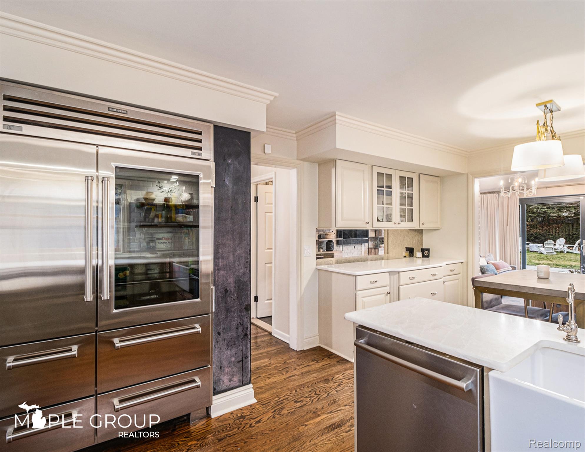 1141 LAKE PARK Drive