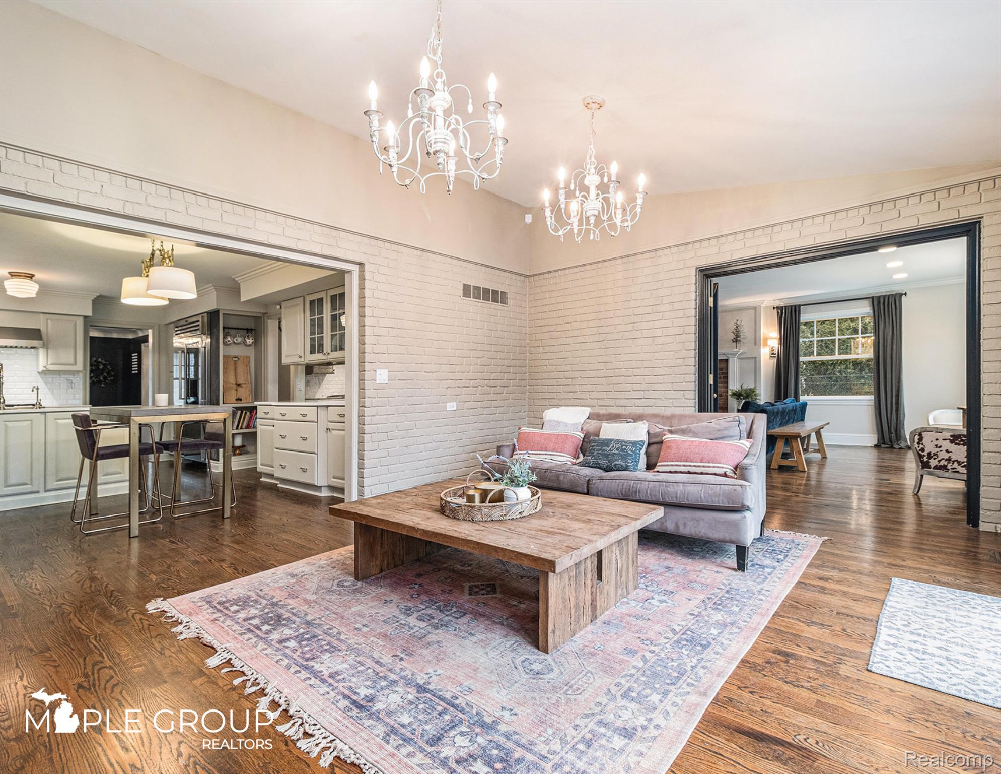 1141 LAKE PARK Drive