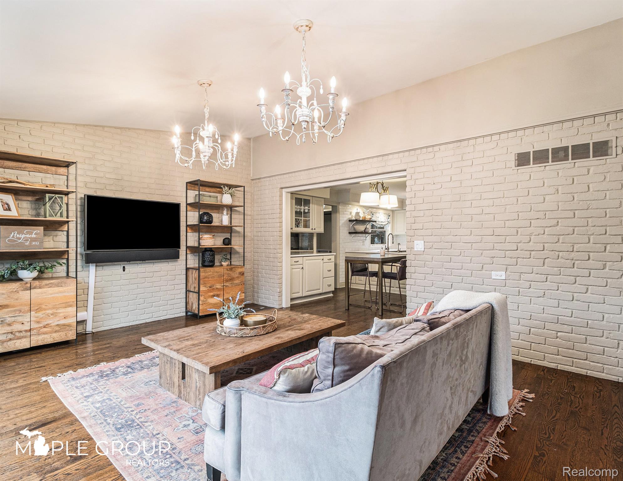 1141 LAKE PARK Drive