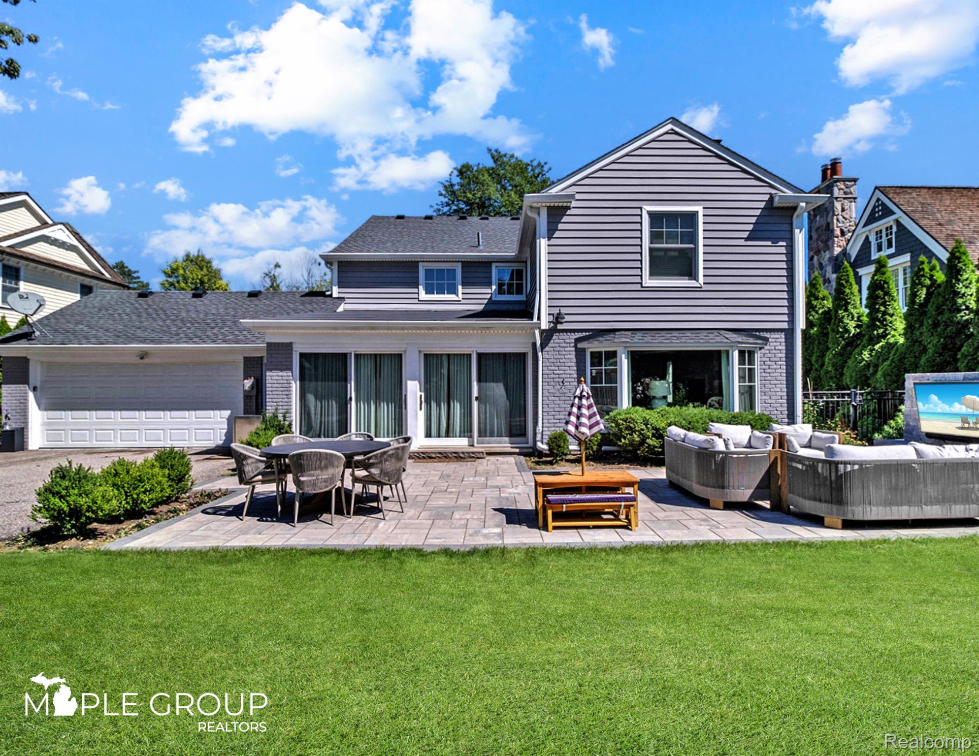 1141 LAKE PARK Drive