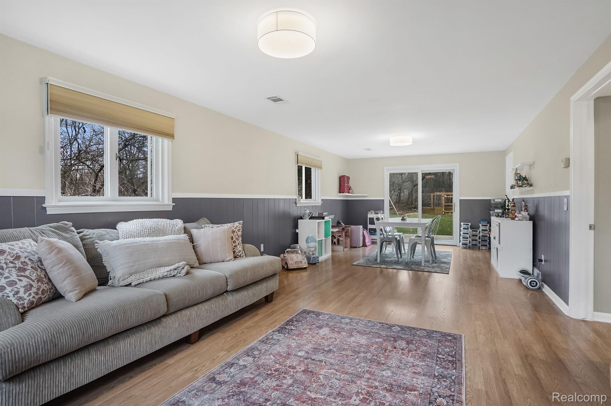 4450 Pine Tree Trail