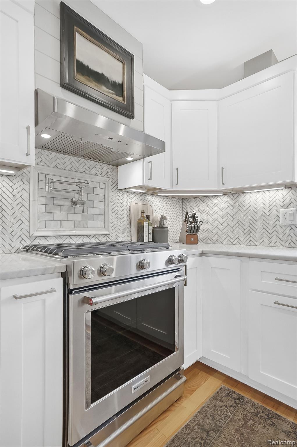 4450 Pine Tree Trail