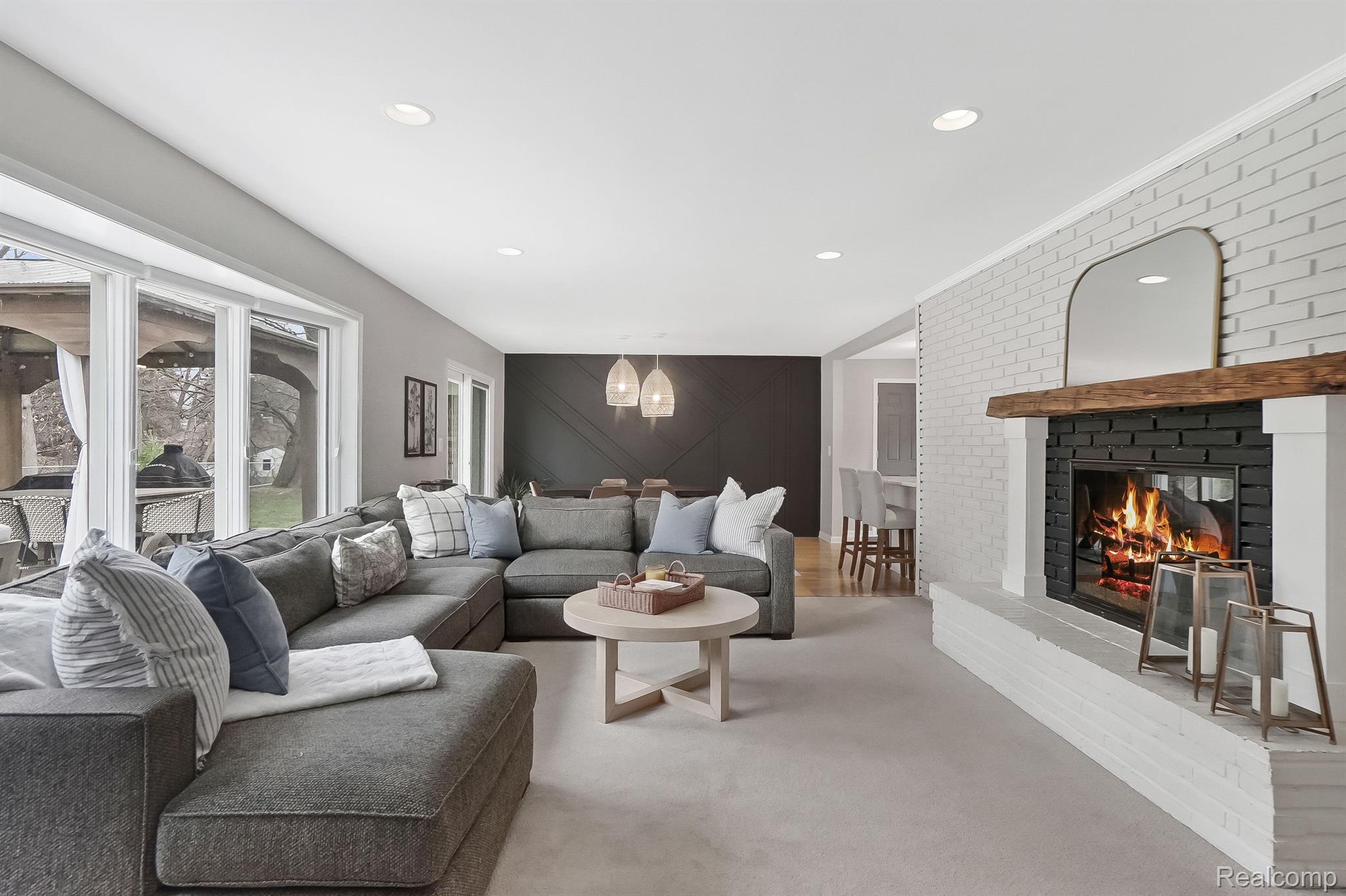 4450 Pine Tree Trail