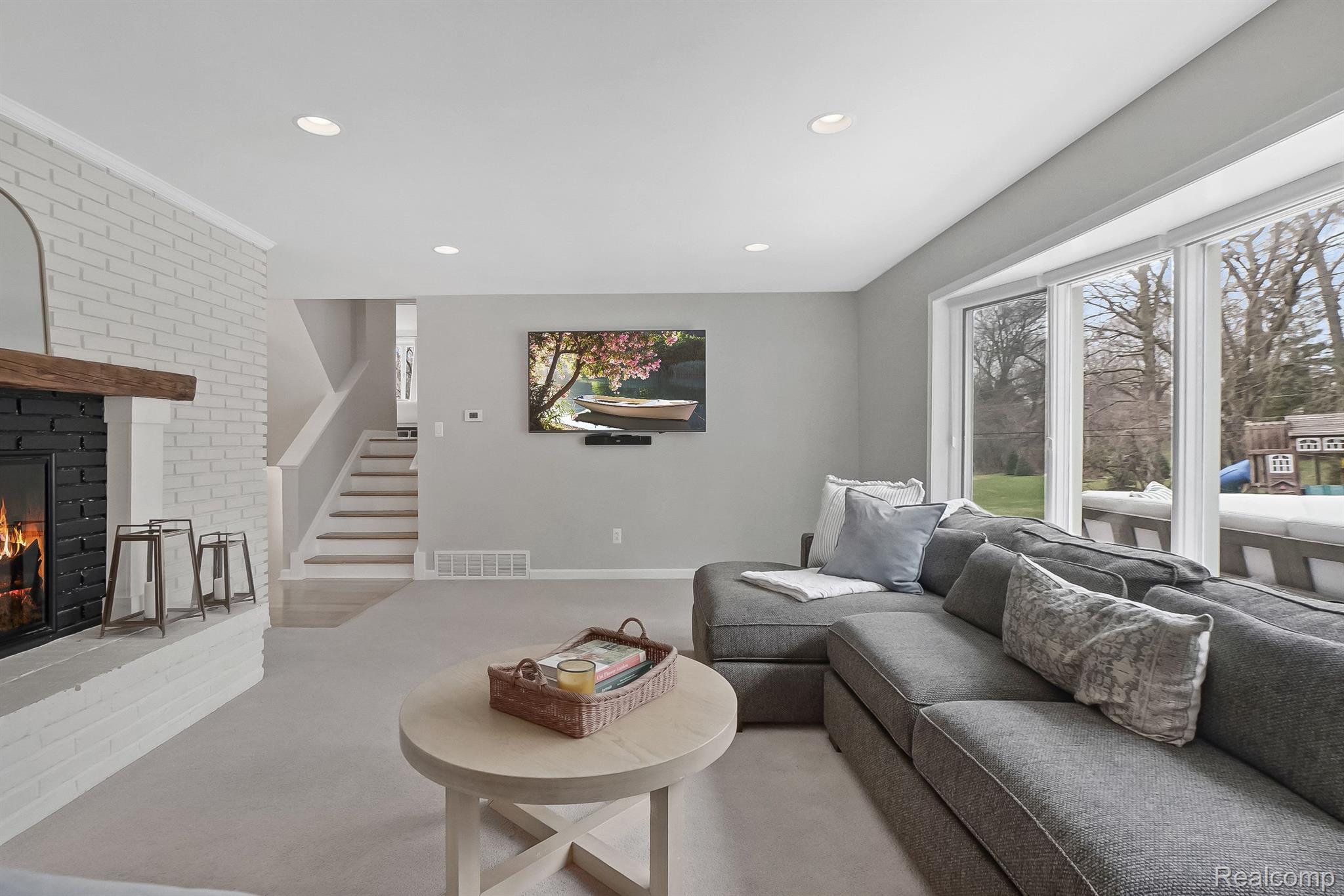 4450 Pine Tree Trail