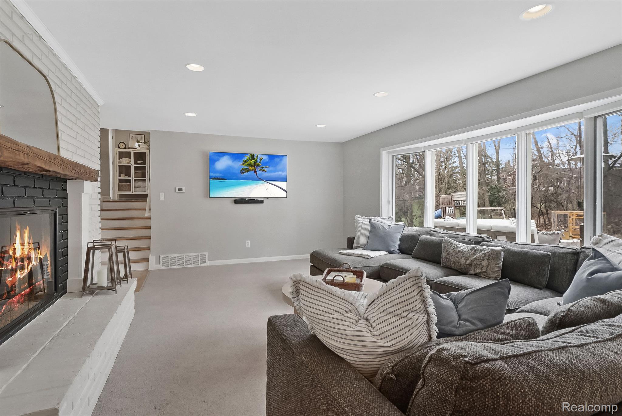 4450 Pine Tree Trail