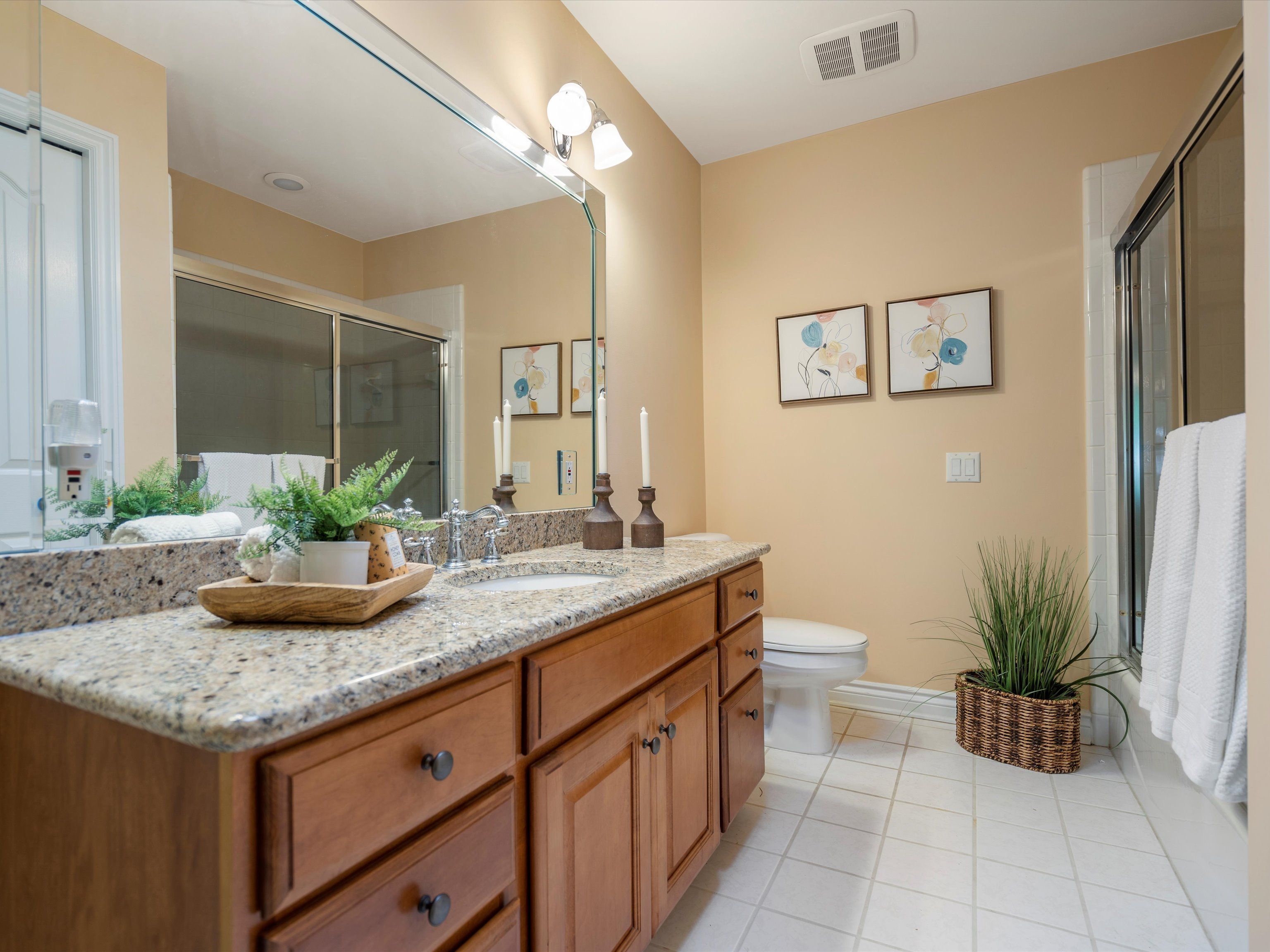 1331 Avon Circle W