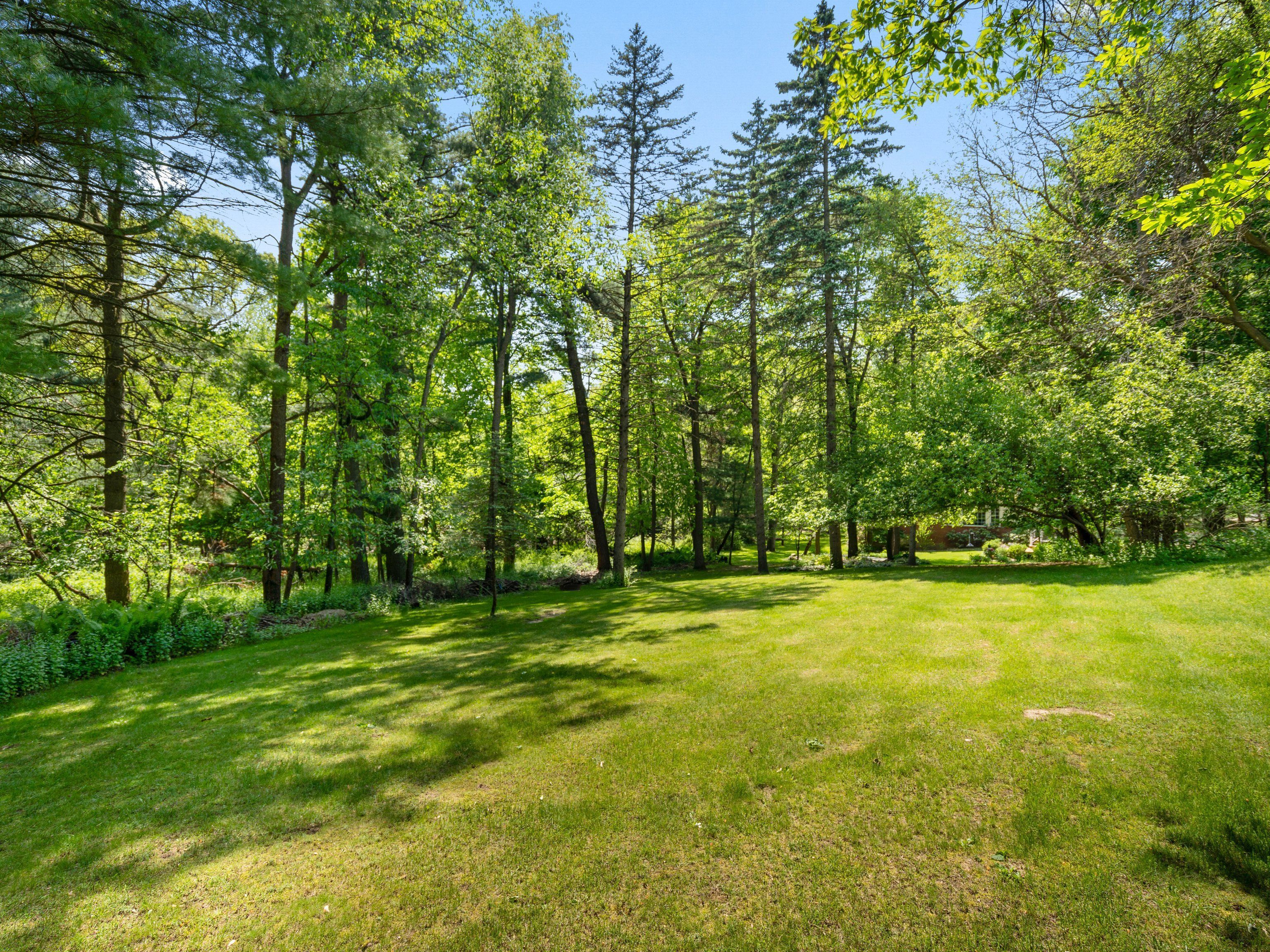 1331 Avon Circle W