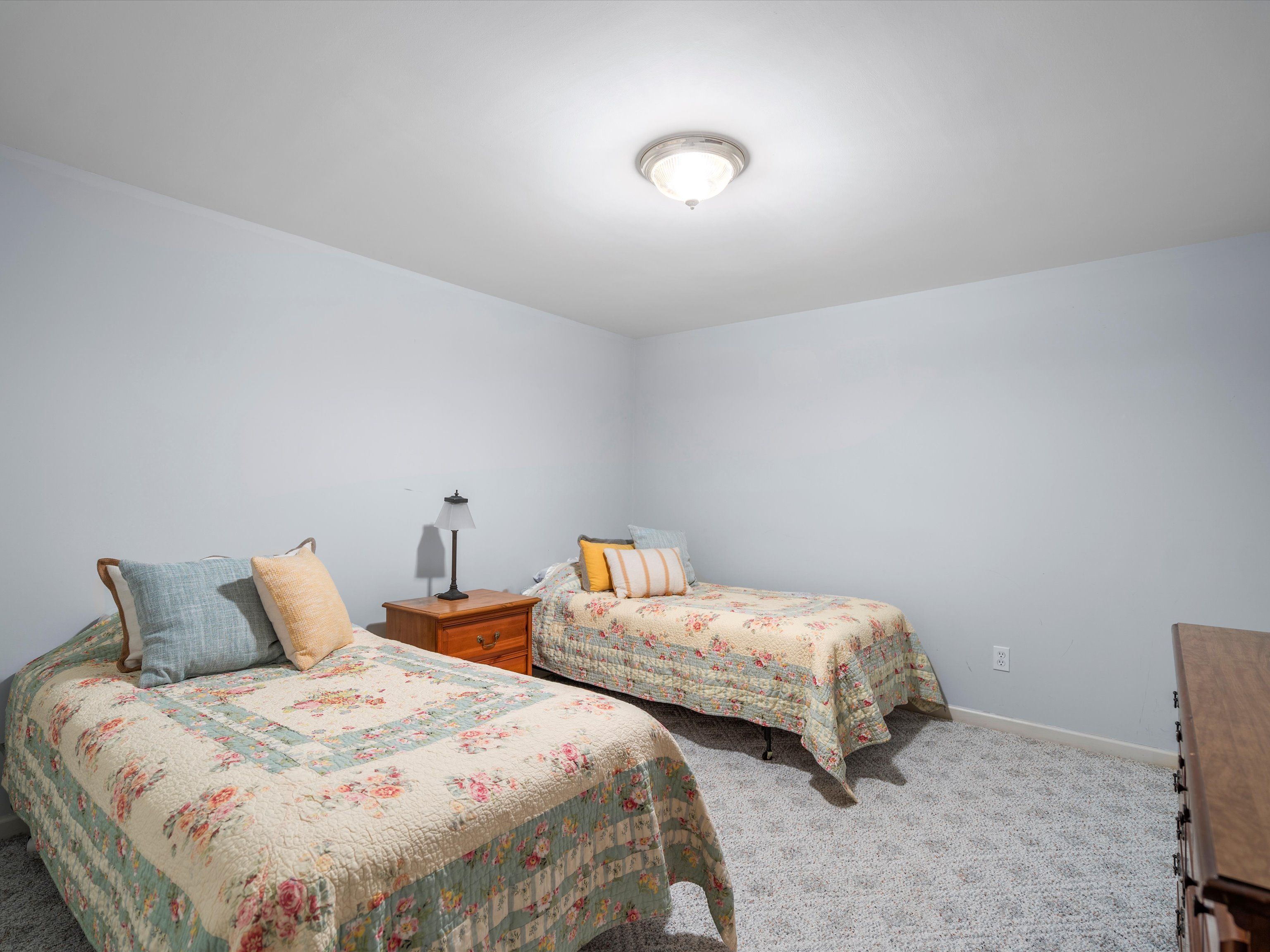 1331 Avon Circle W