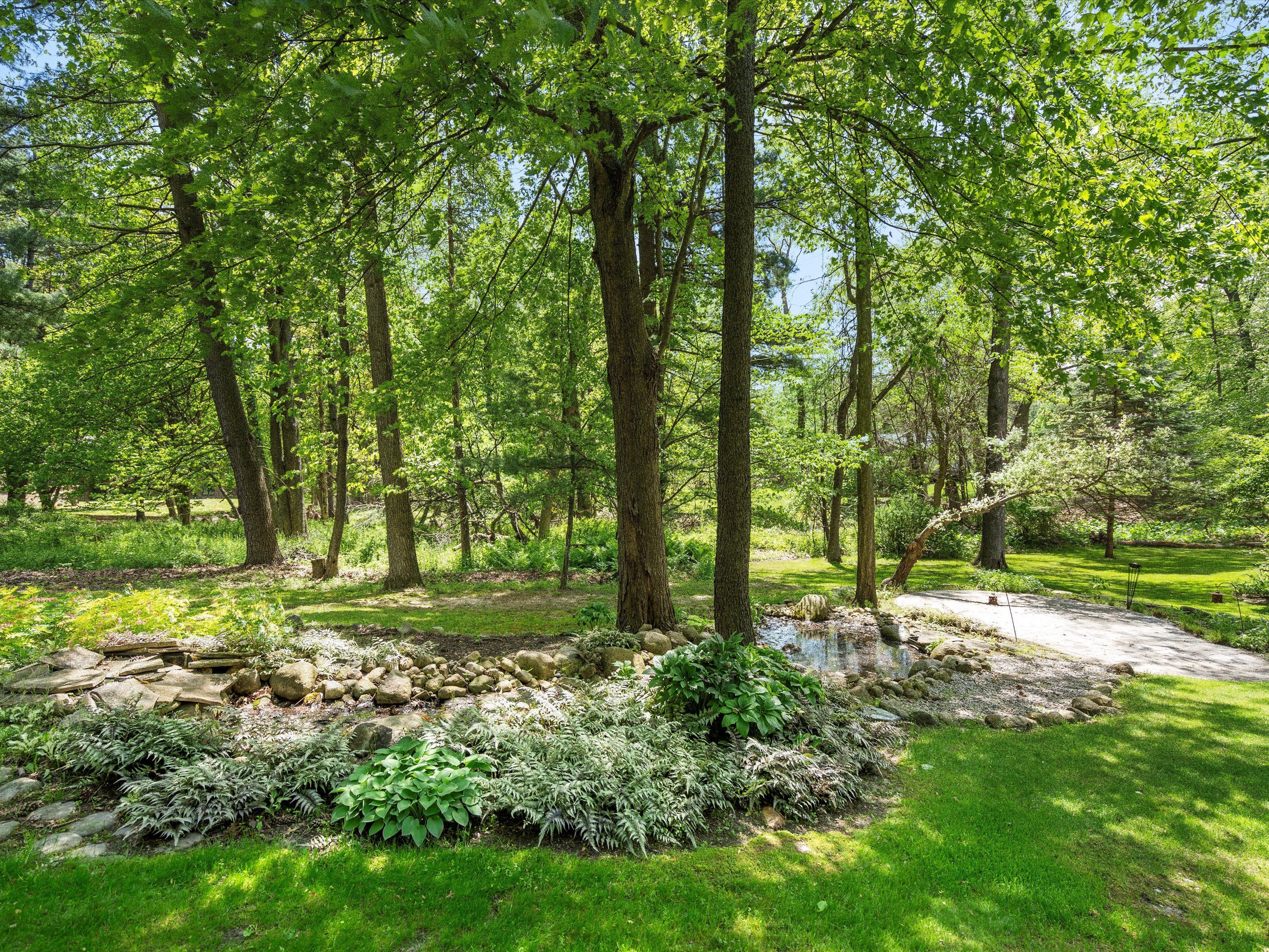 1331 Avon Circle W