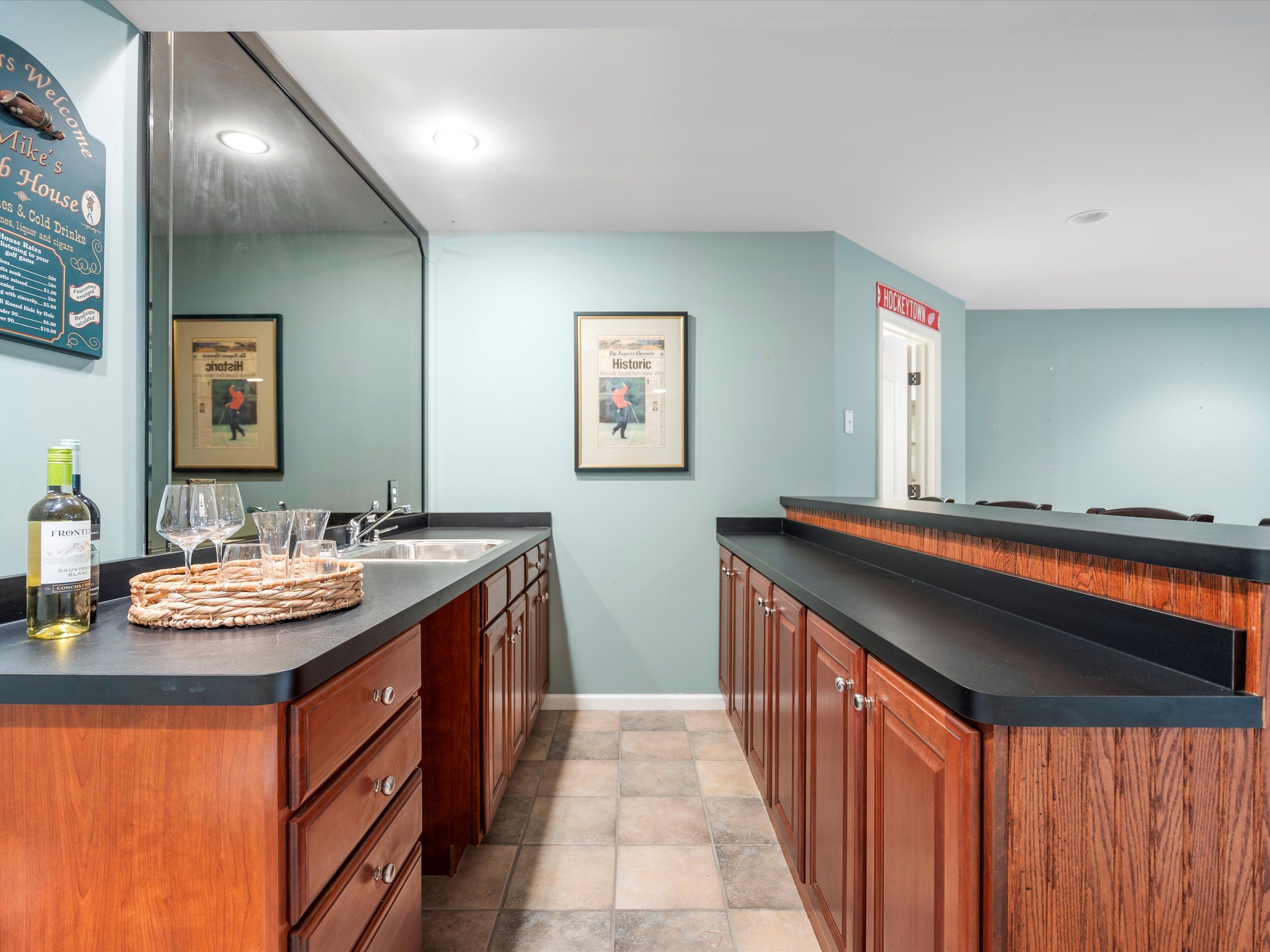1331 Avon Circle W
