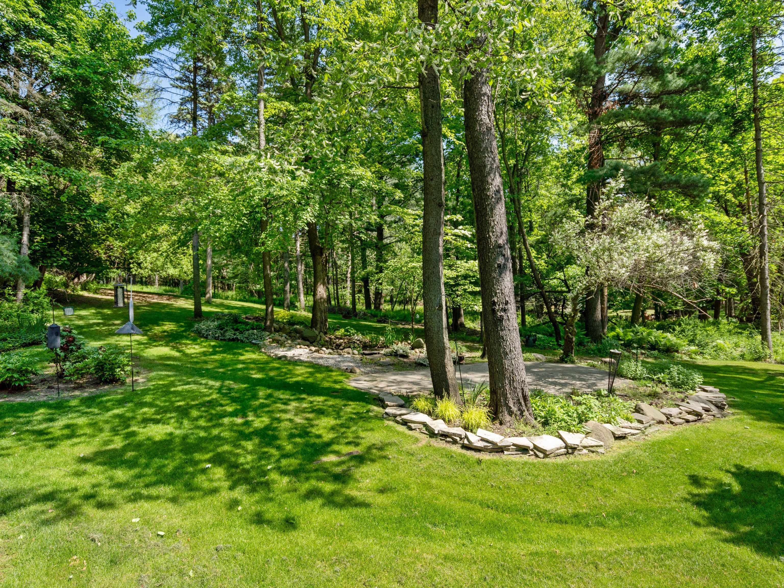 1331 Avon Circle W