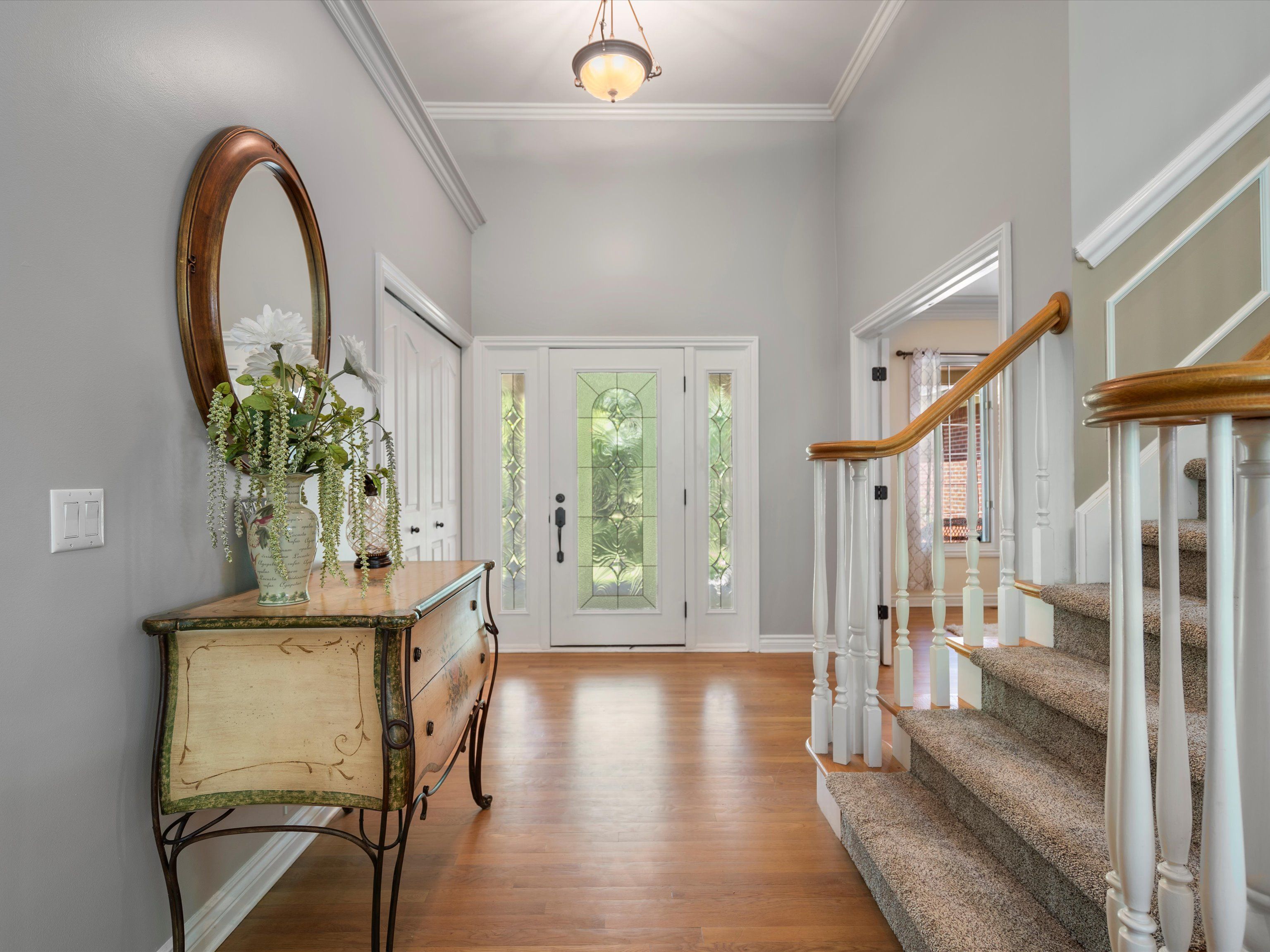 1331 Avon Circle W