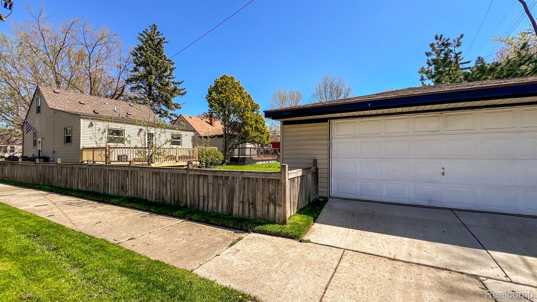 1402 BAUMAN Avenue