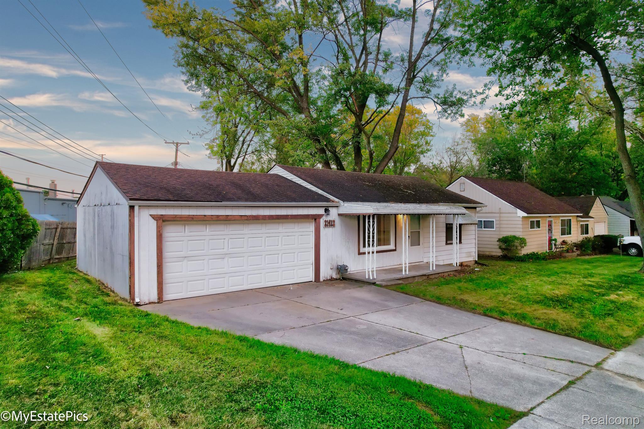 21412 PURDUE Avenue