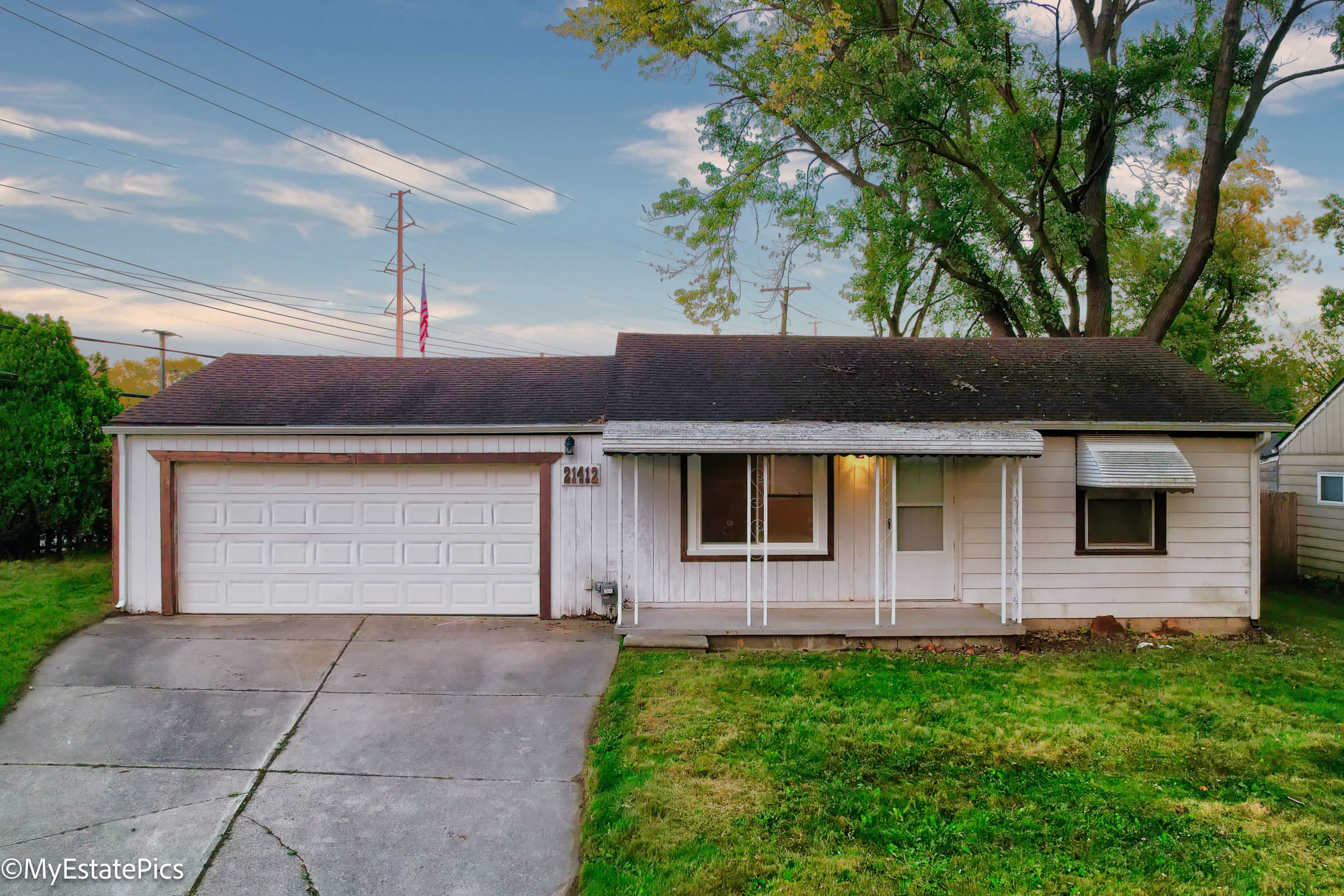 21412 PURDUE Avenue