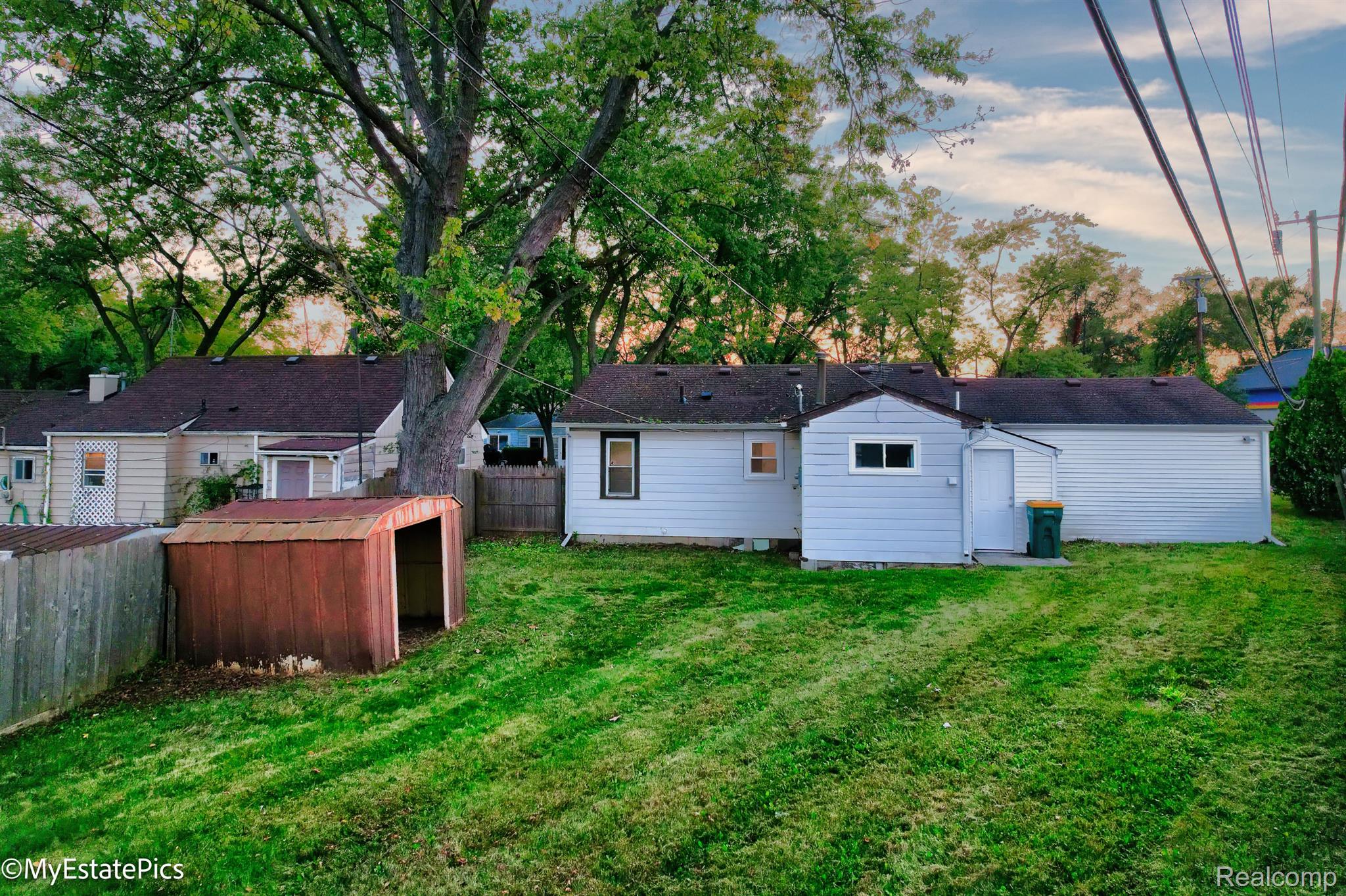 21412 PURDUE Avenue