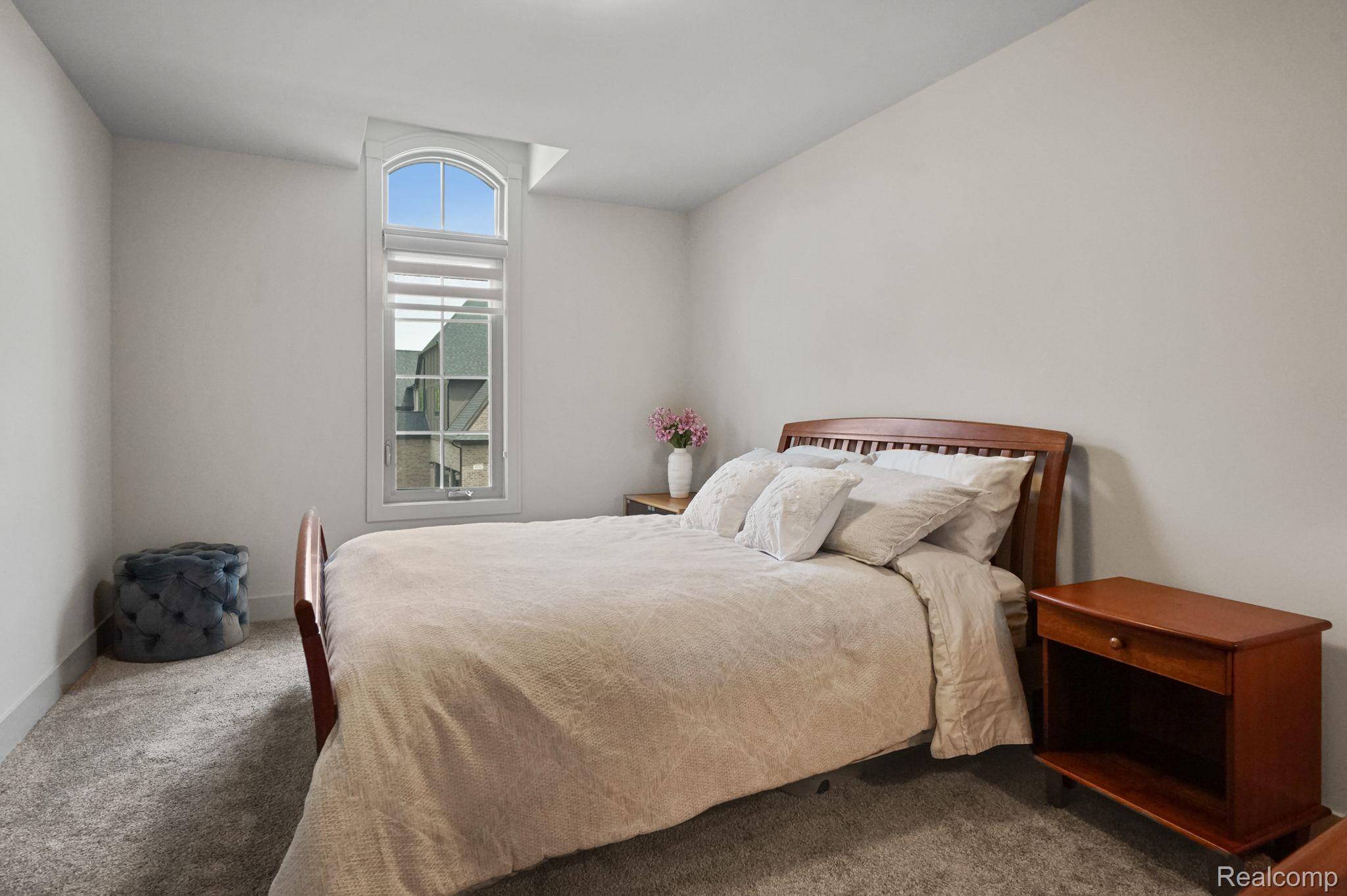 4903 PARK MANOR Drive
