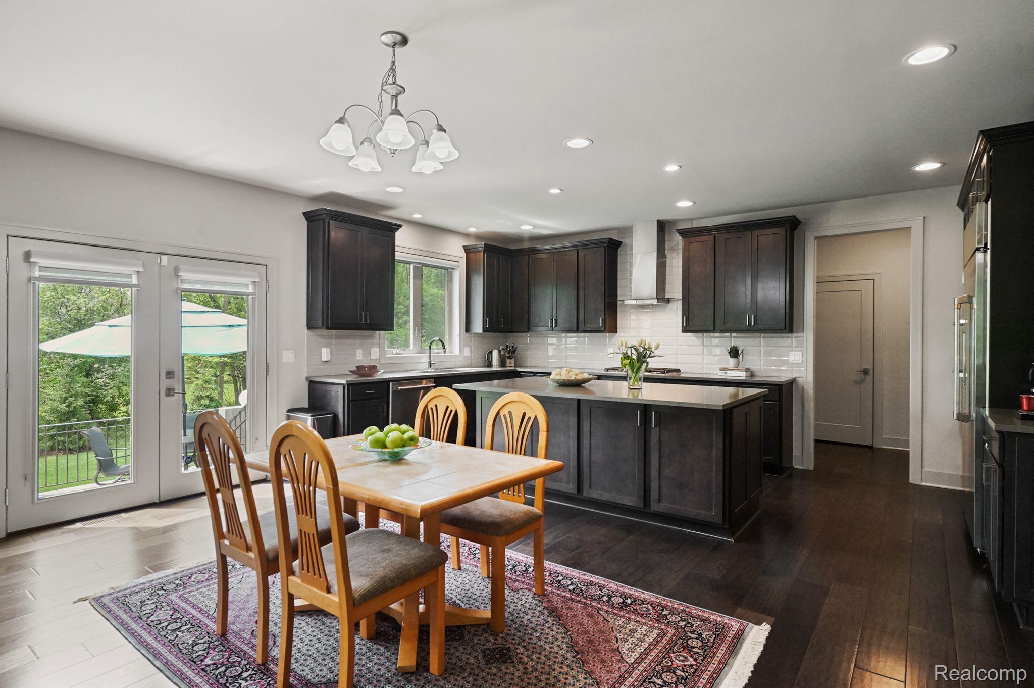 4903 PARK MANOR Drive