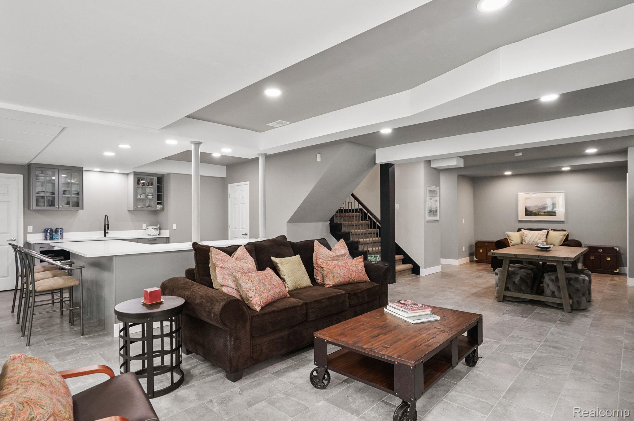 4903 PARK MANOR Drive