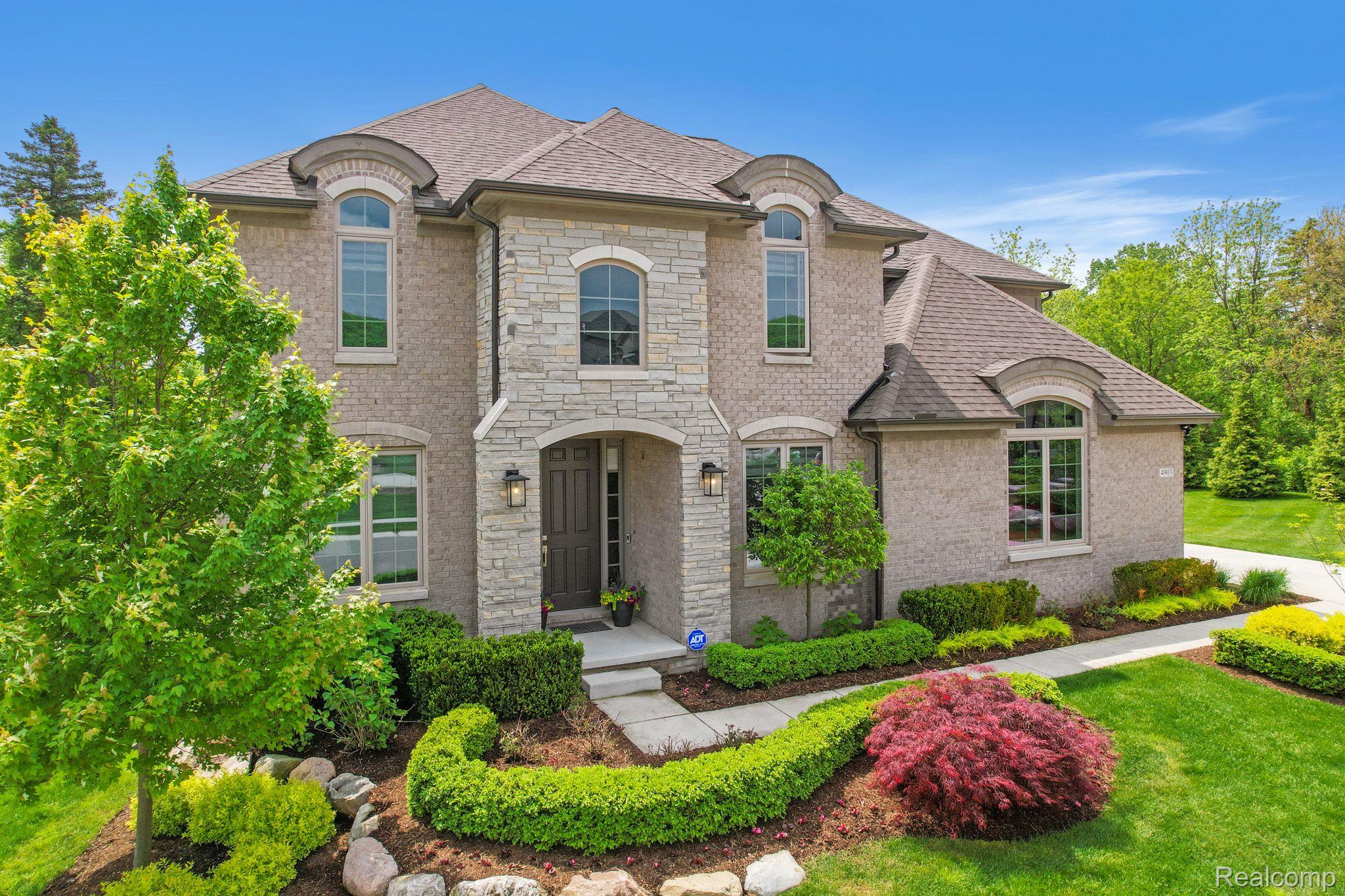 4903 PARK MANOR Drive