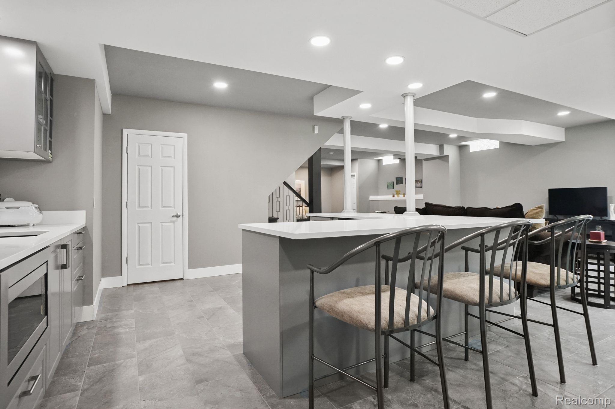4903 PARK MANOR Drive