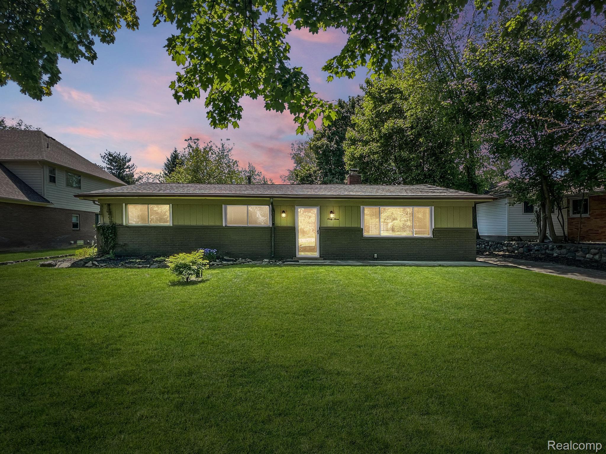 63 HIGHLAND Drive