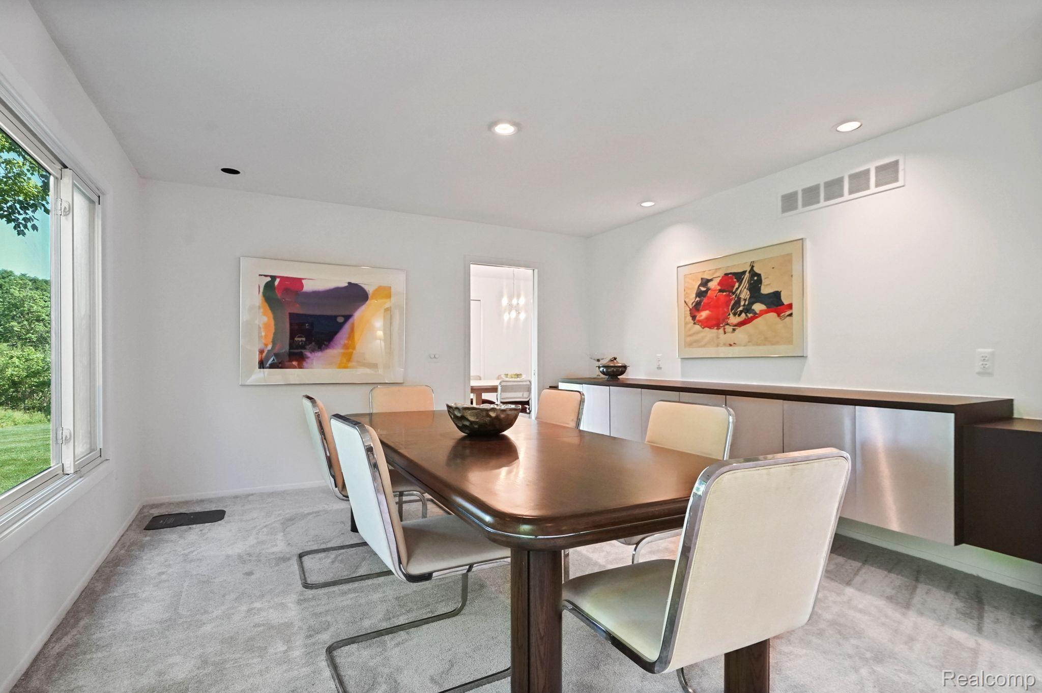 29595 Kings Pointe Court