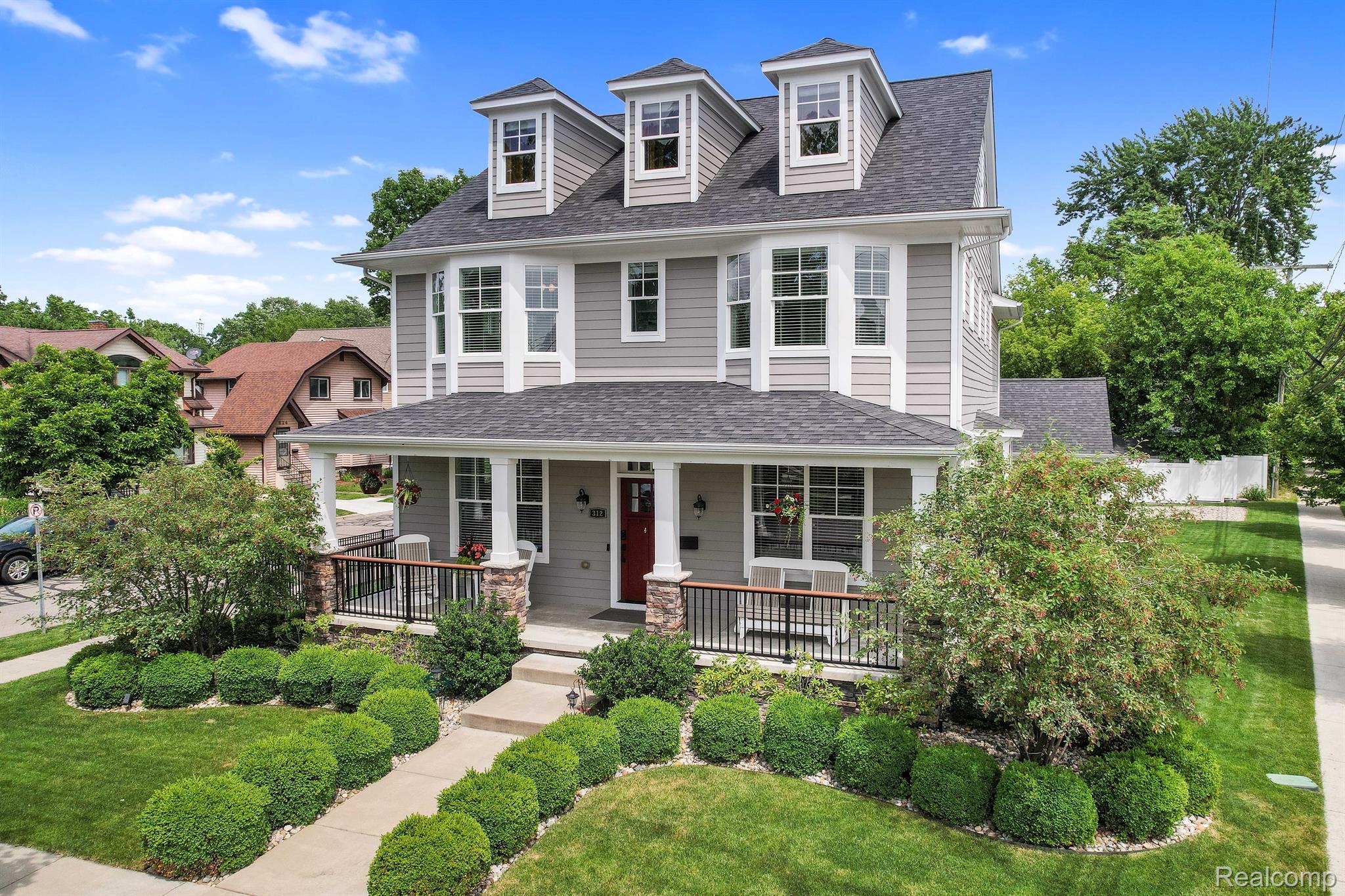 312 MAXWELL Avenue