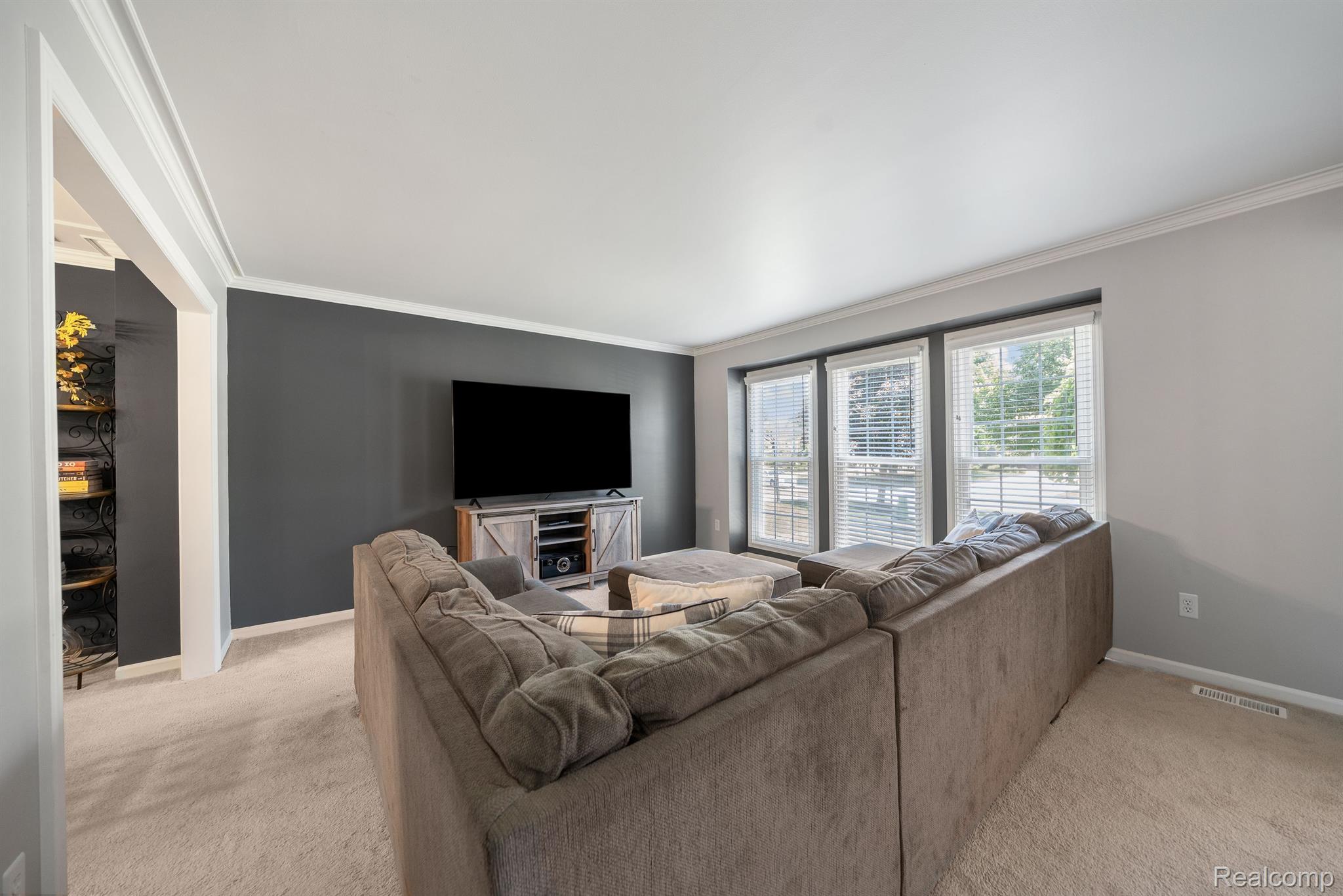 2372 MILLBROOK