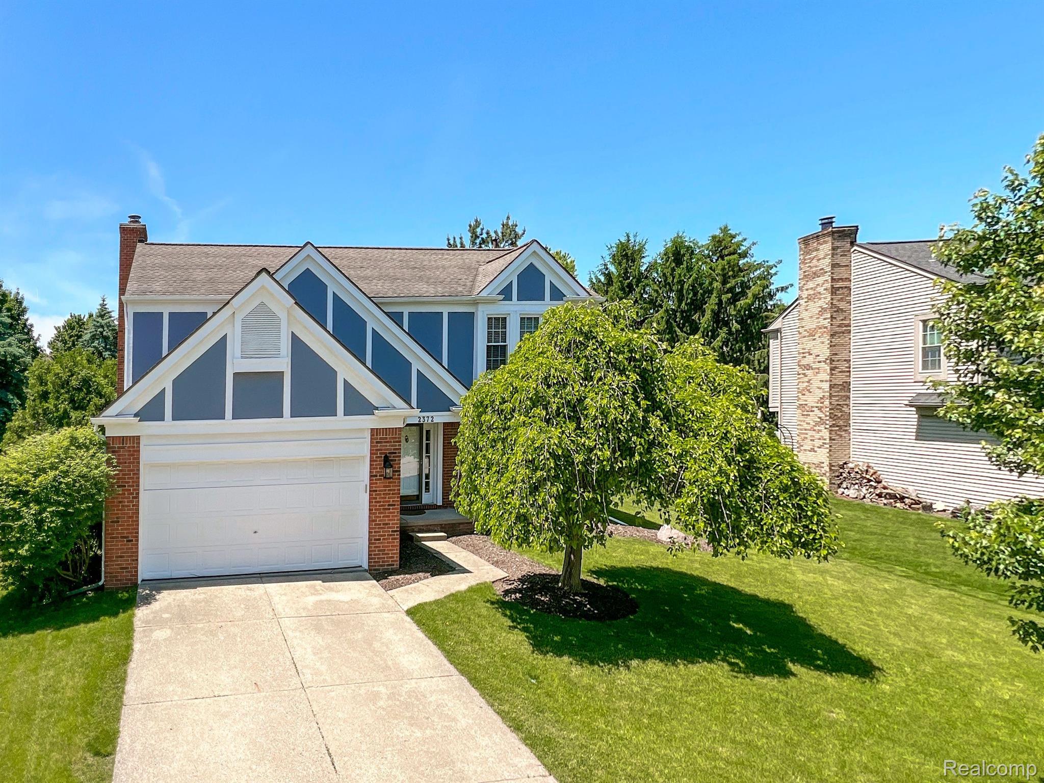 2372 MILLBROOK