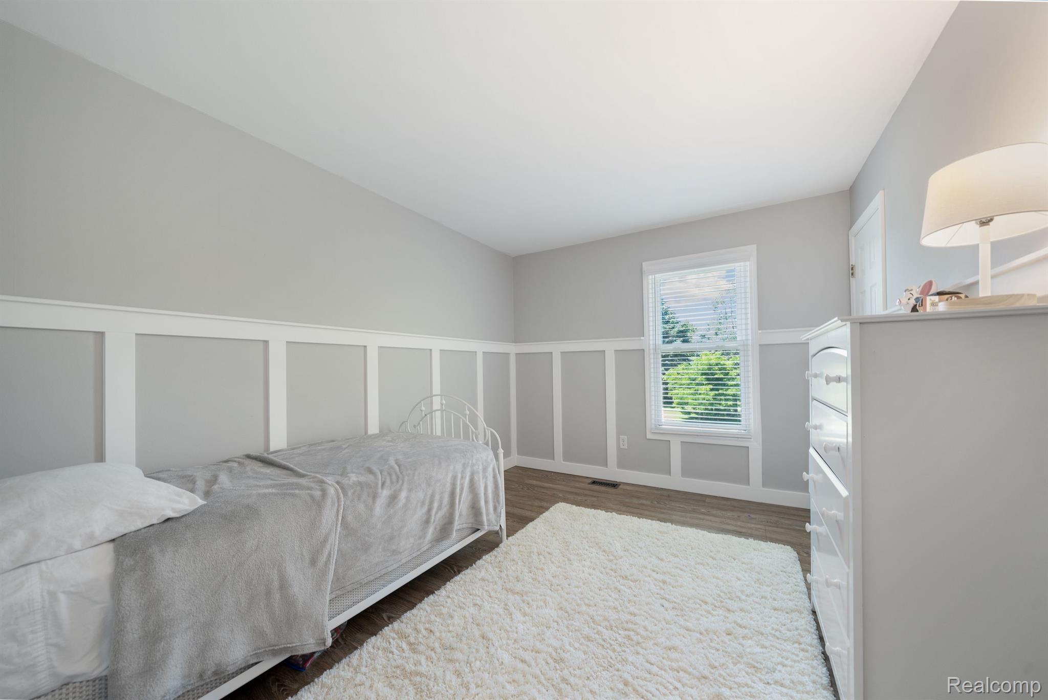 2372 MILLBROOK
