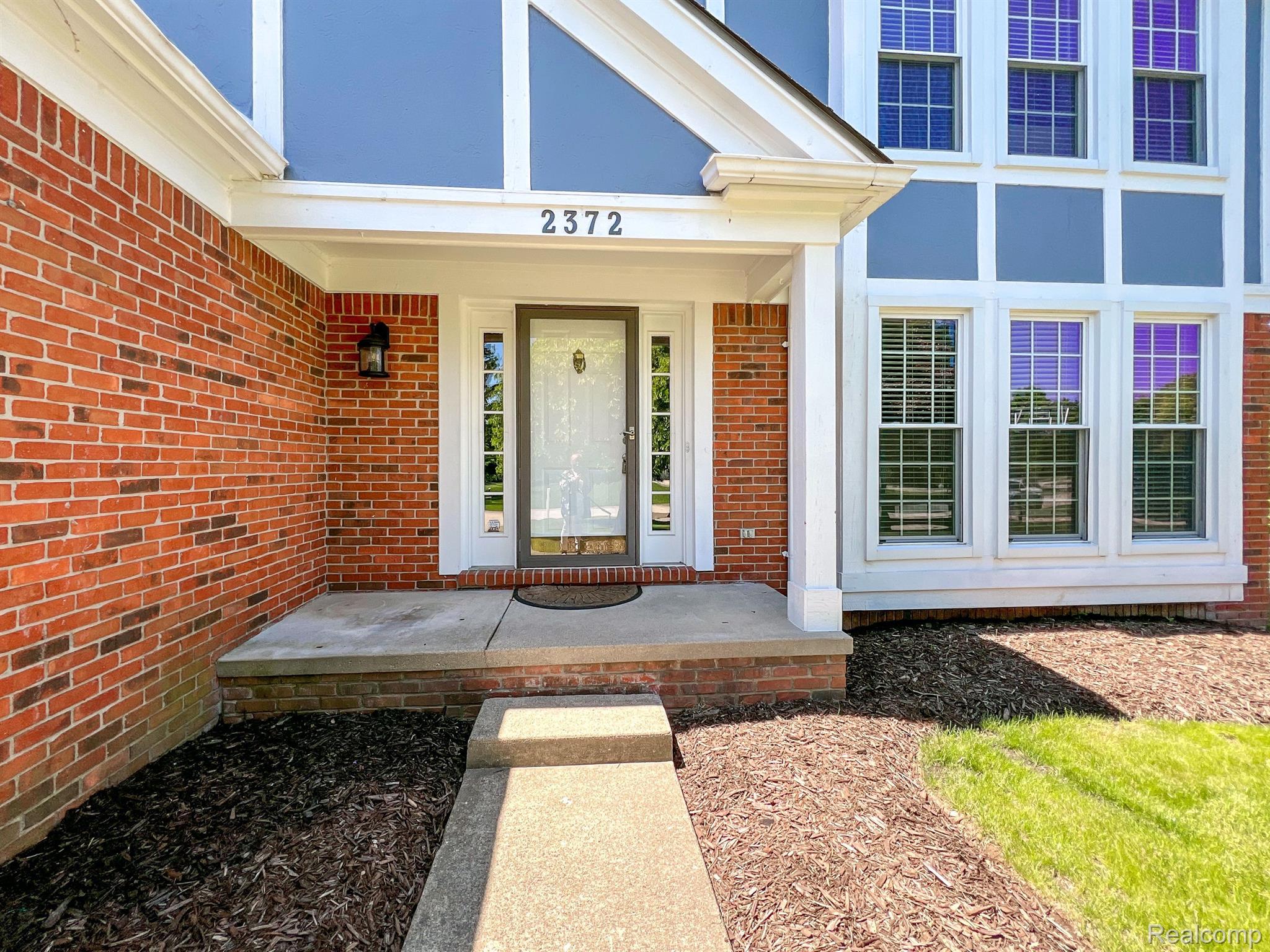 2372 MILLBROOK