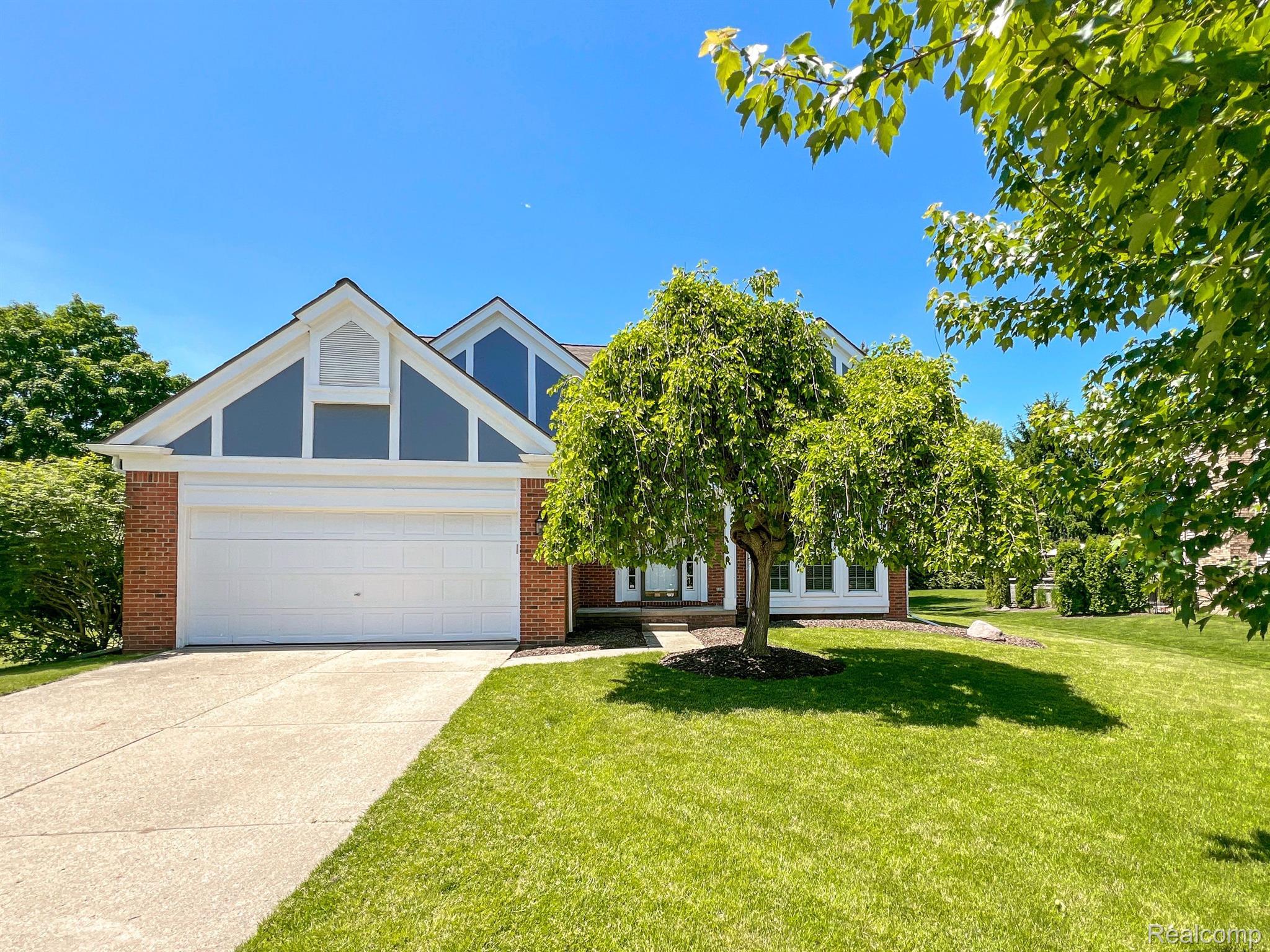 2372 MILLBROOK