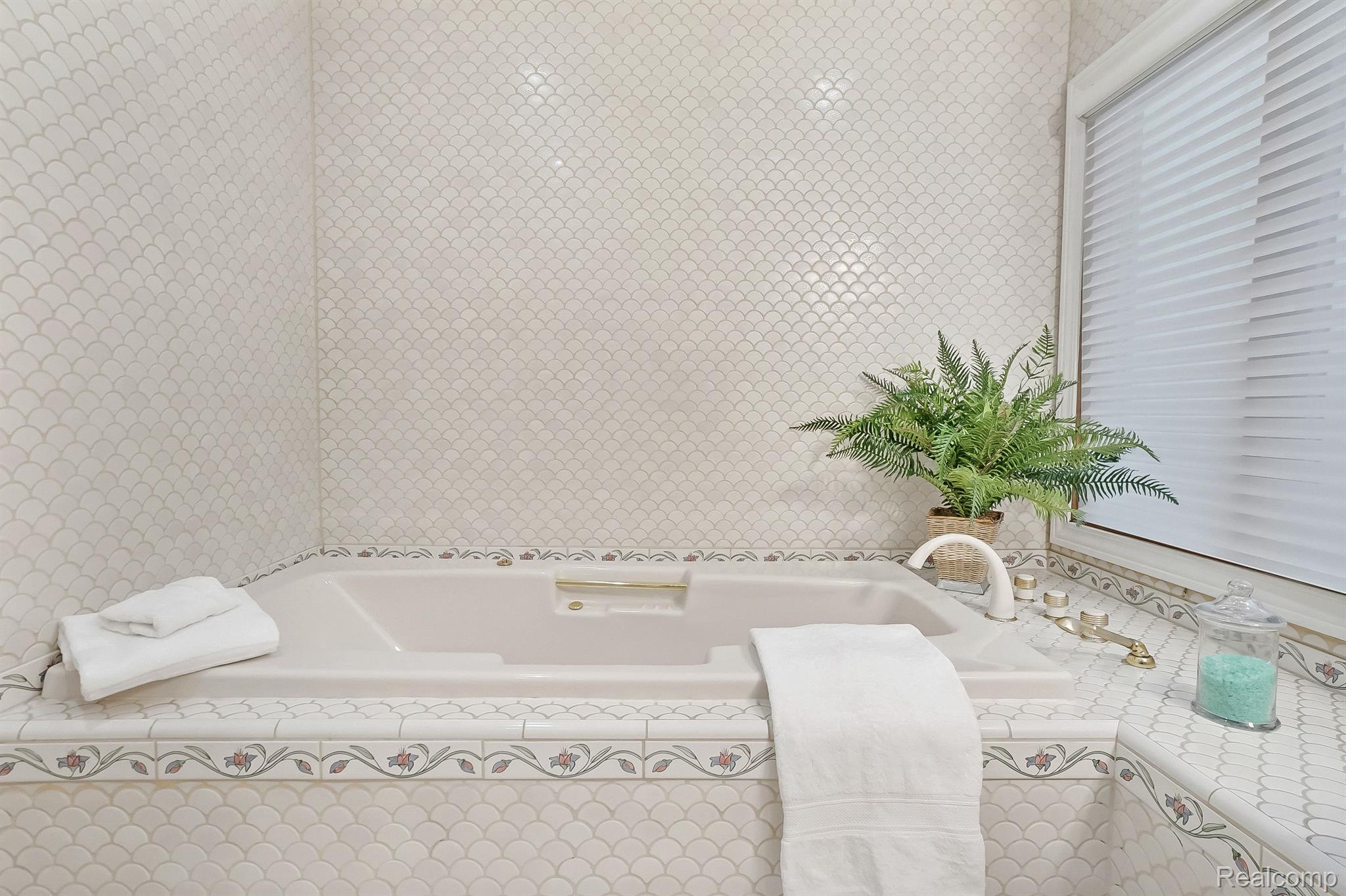 72 Vaughan Ridge Road