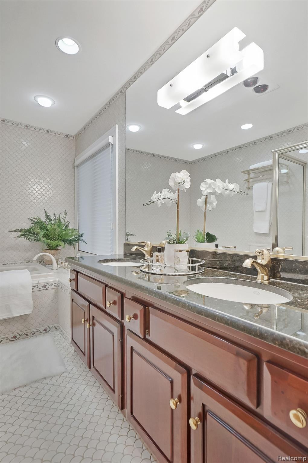 72 Vaughan Ridge Road