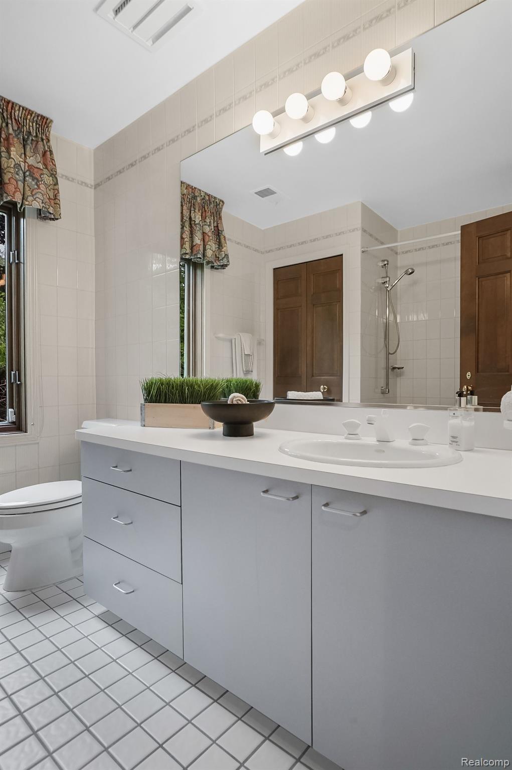 72 Vaughan Ridge Road