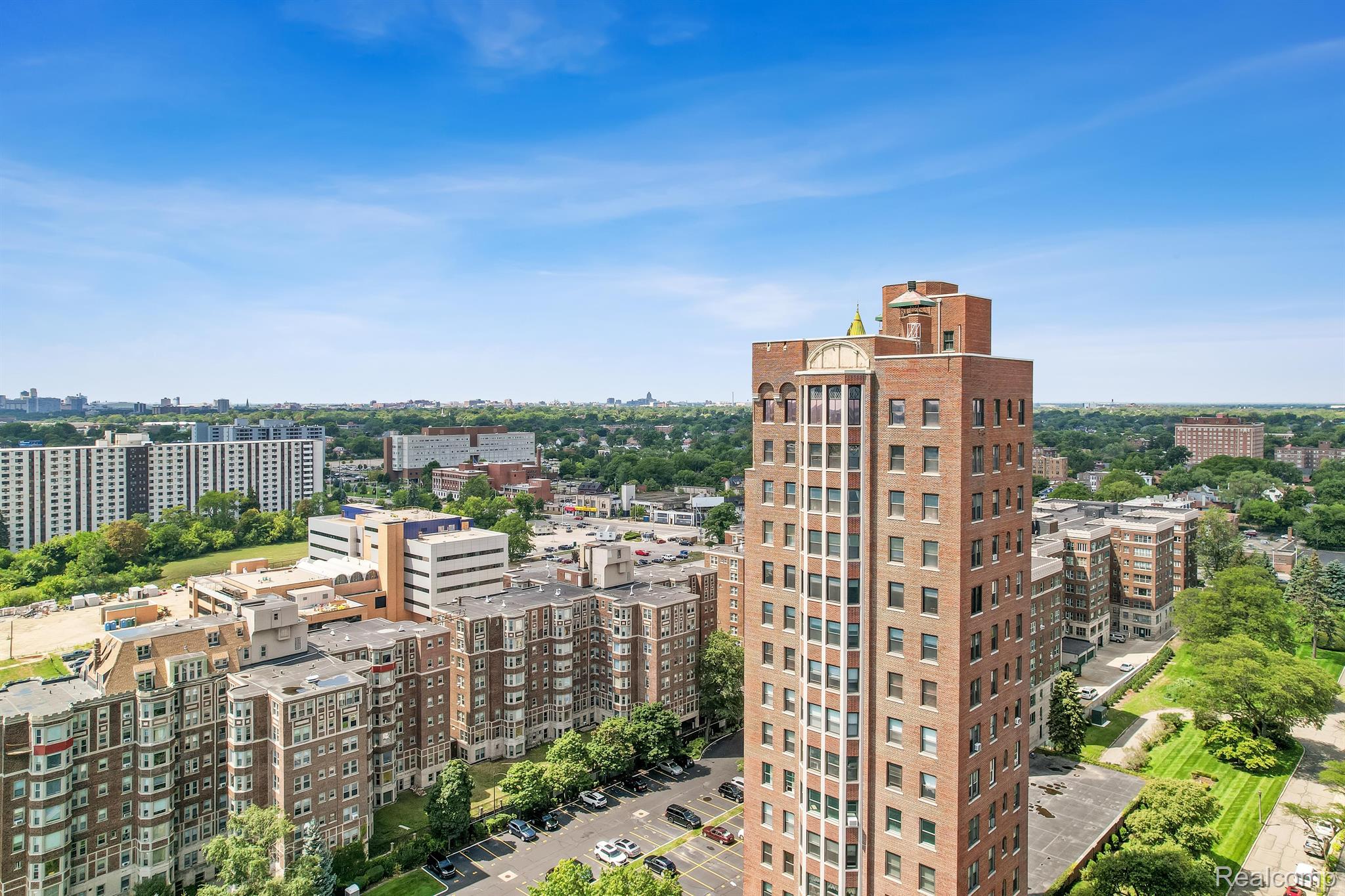 8162 E JEFFERSON Avenue 5B