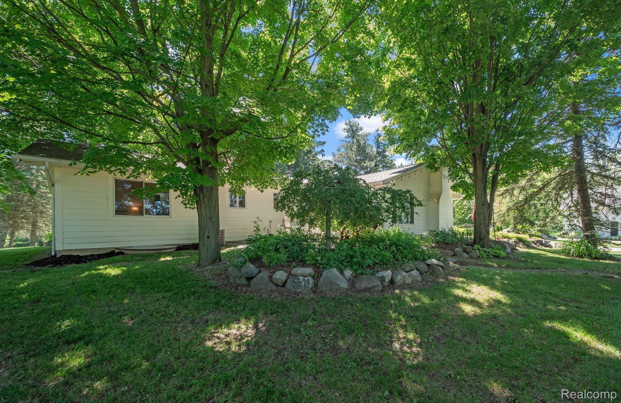 5610 METAMORA Road
