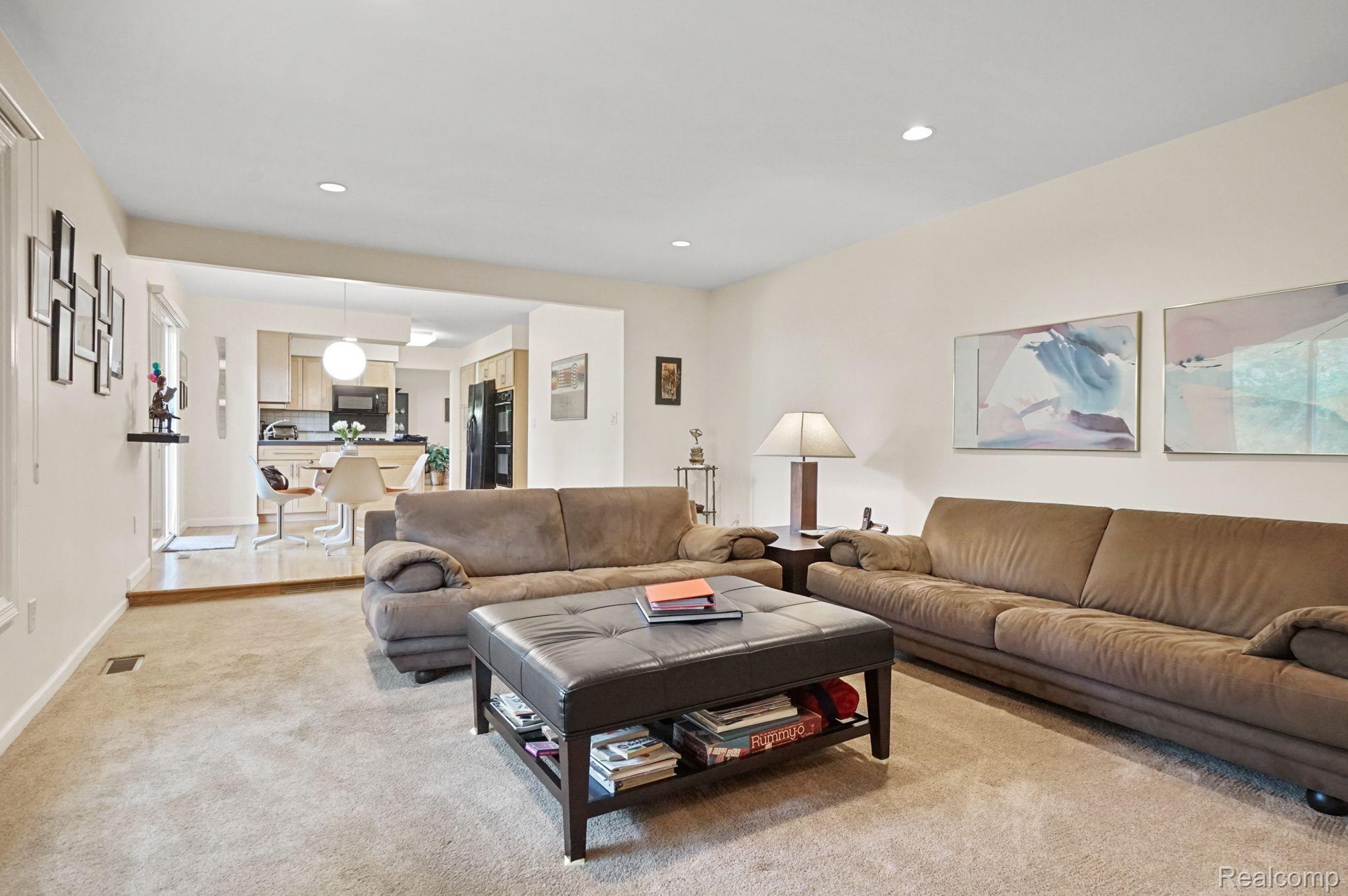28911 LAKE PARK Drive