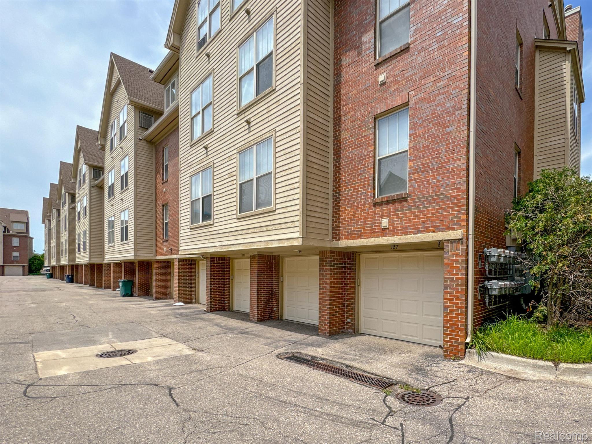 127 ALLENHURST Avenue 59