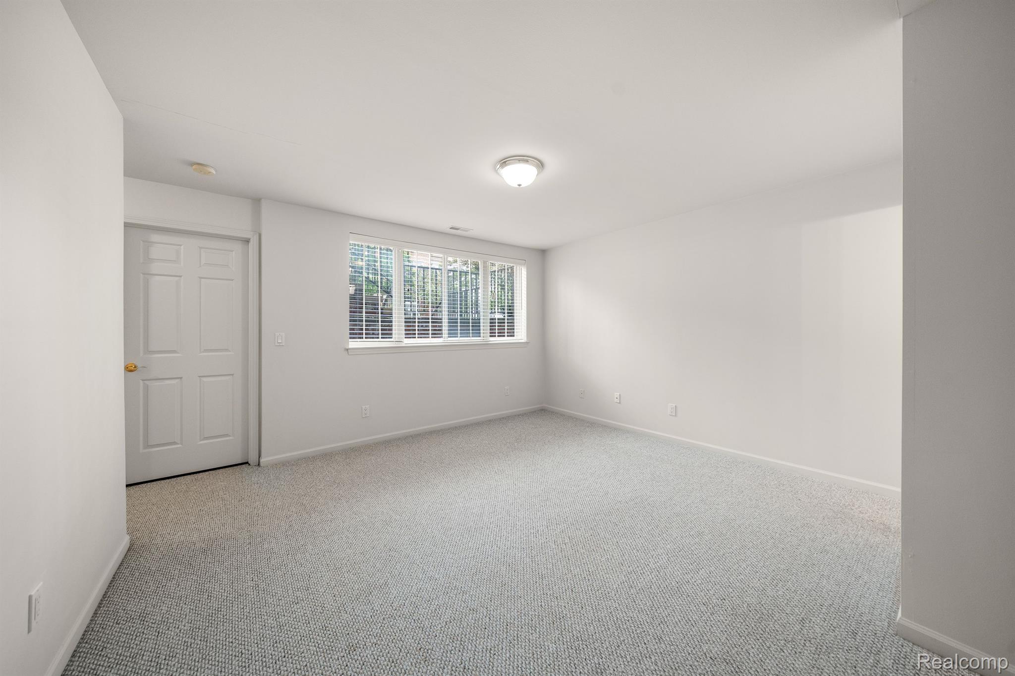 127 ALLENHURST Avenue 59