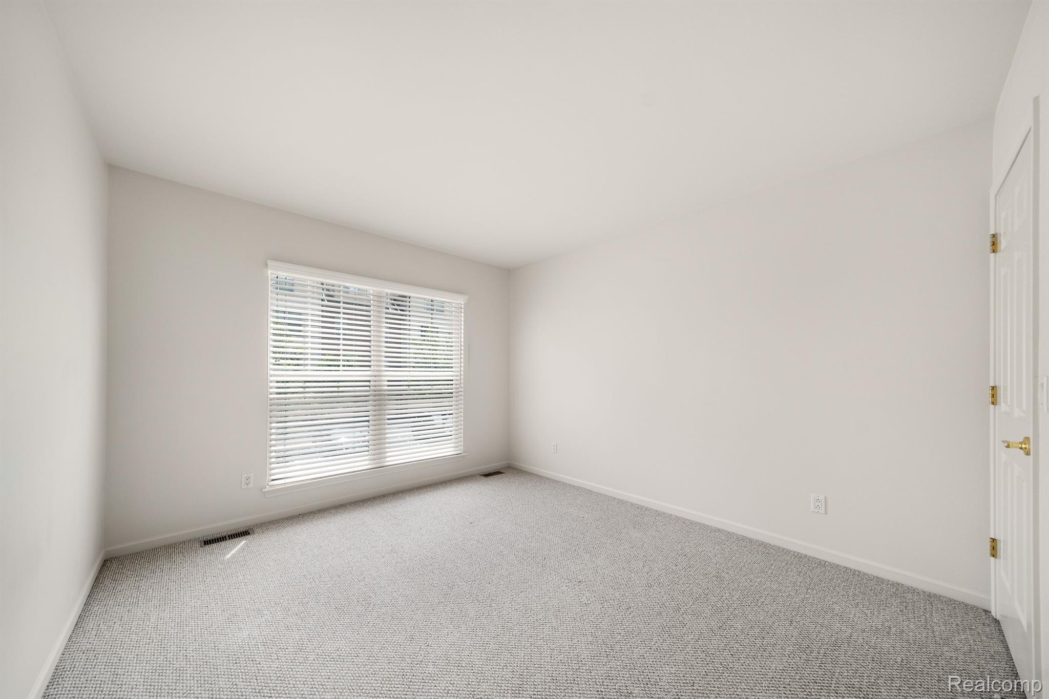 127 ALLENHURST Avenue 59