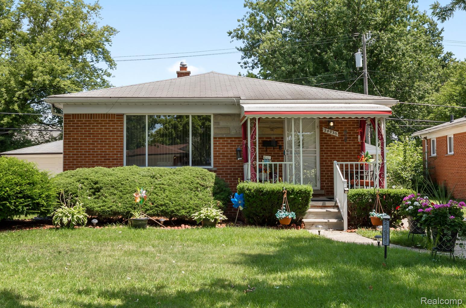 24935 S SYLBERT Drive