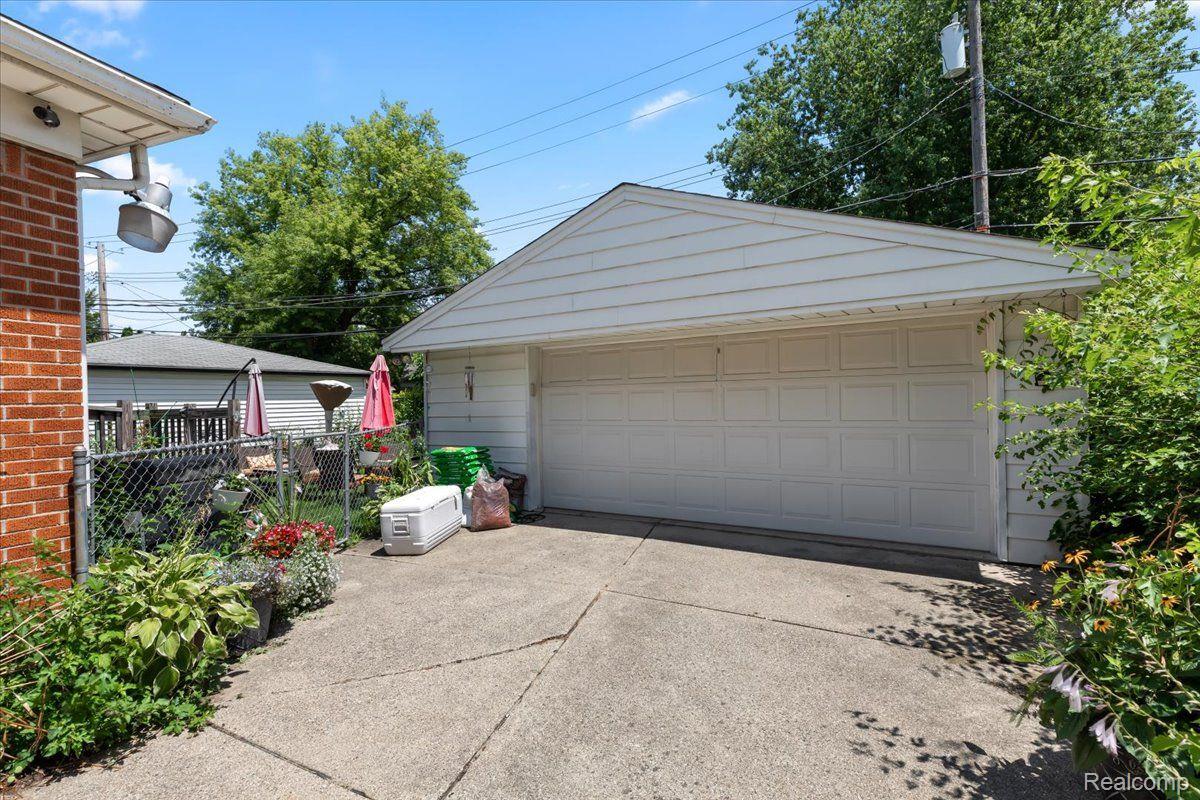 24935 S SYLBERT Drive