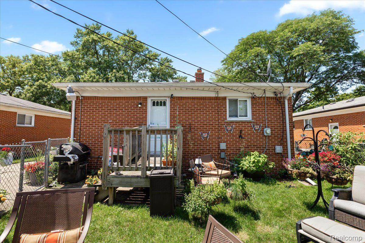 24935 S SYLBERT Drive