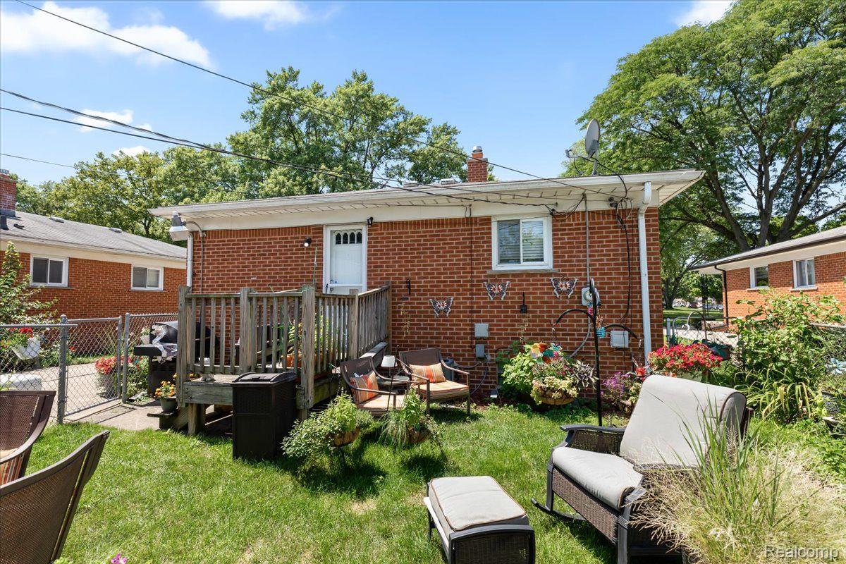 24935 S SYLBERT Drive