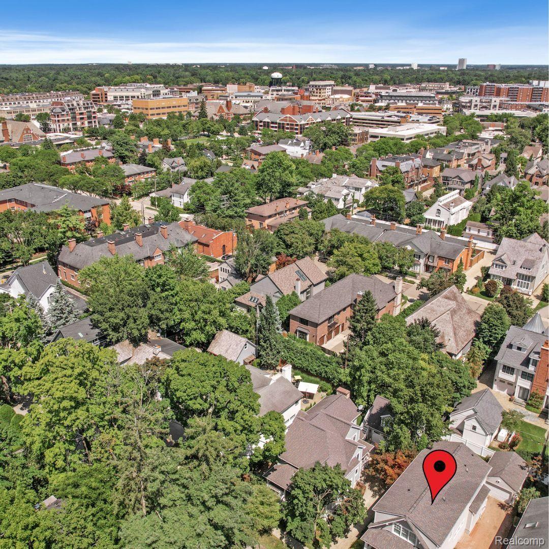 587 Stanley Boulevard