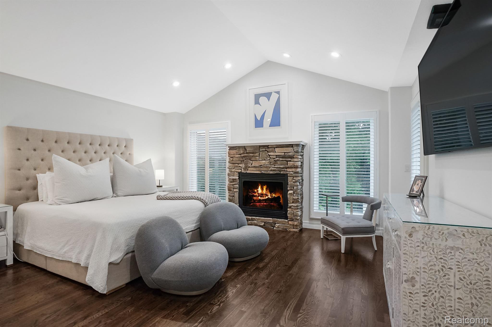 587 Stanley Boulevard