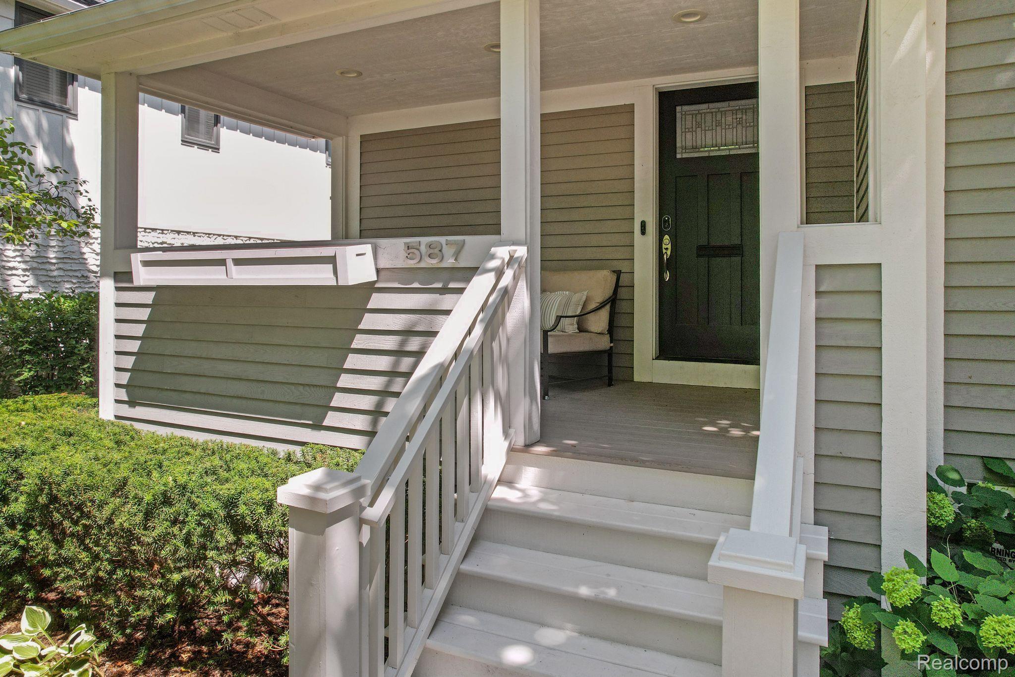 587 Stanley Boulevard