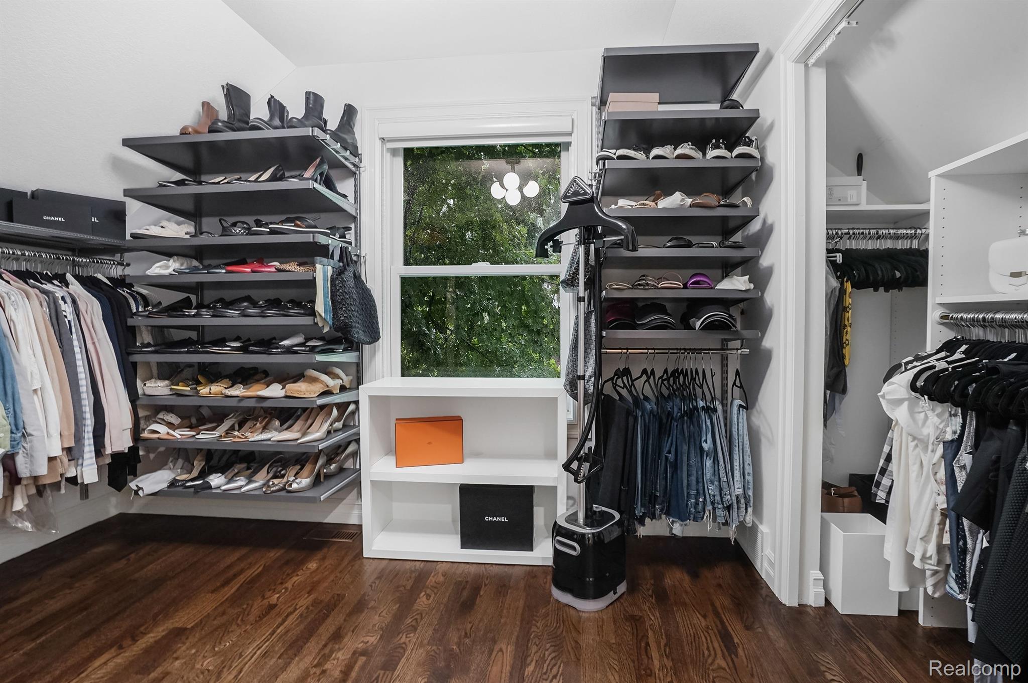 587 Stanley Boulevard